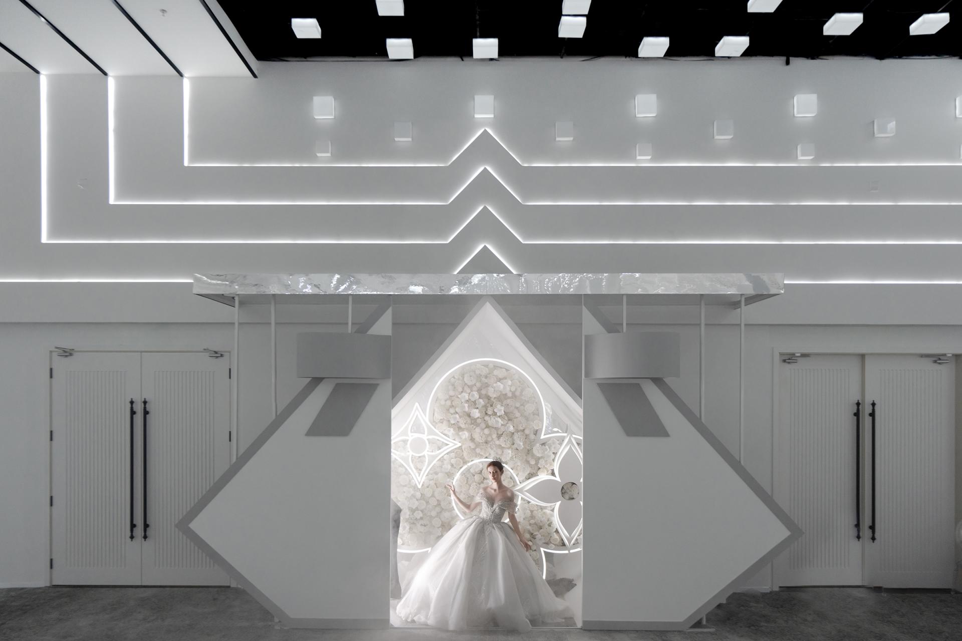 London Design Awards Winner - The Style of Louis Vuitton