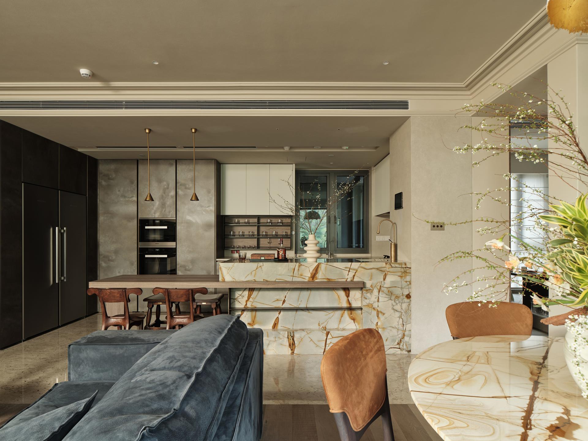 London Design Awards Winner - Mount Blue Private Residence