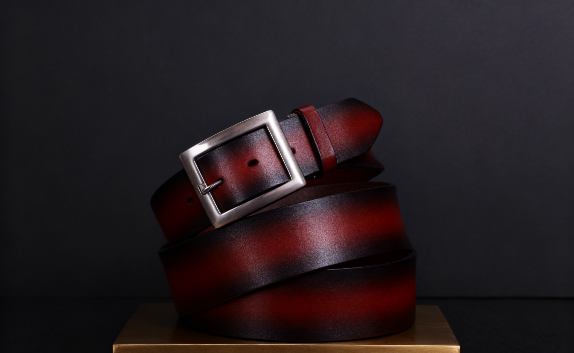 London Design Awards Winner - Men’s Full-Grain Leather Belt—Classic Elegance & Durability