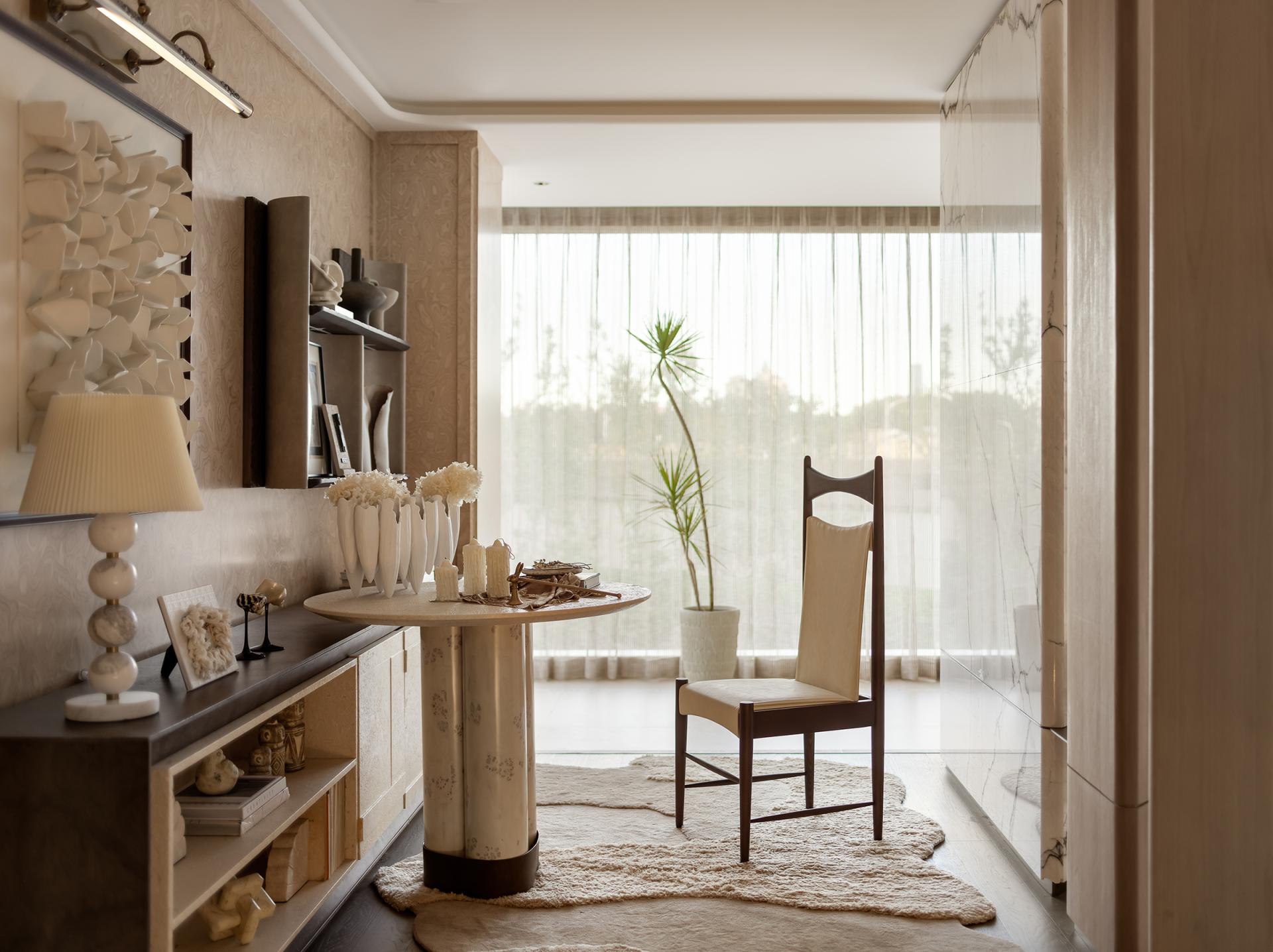 London Design Awards Winner - Central Throne Model Room