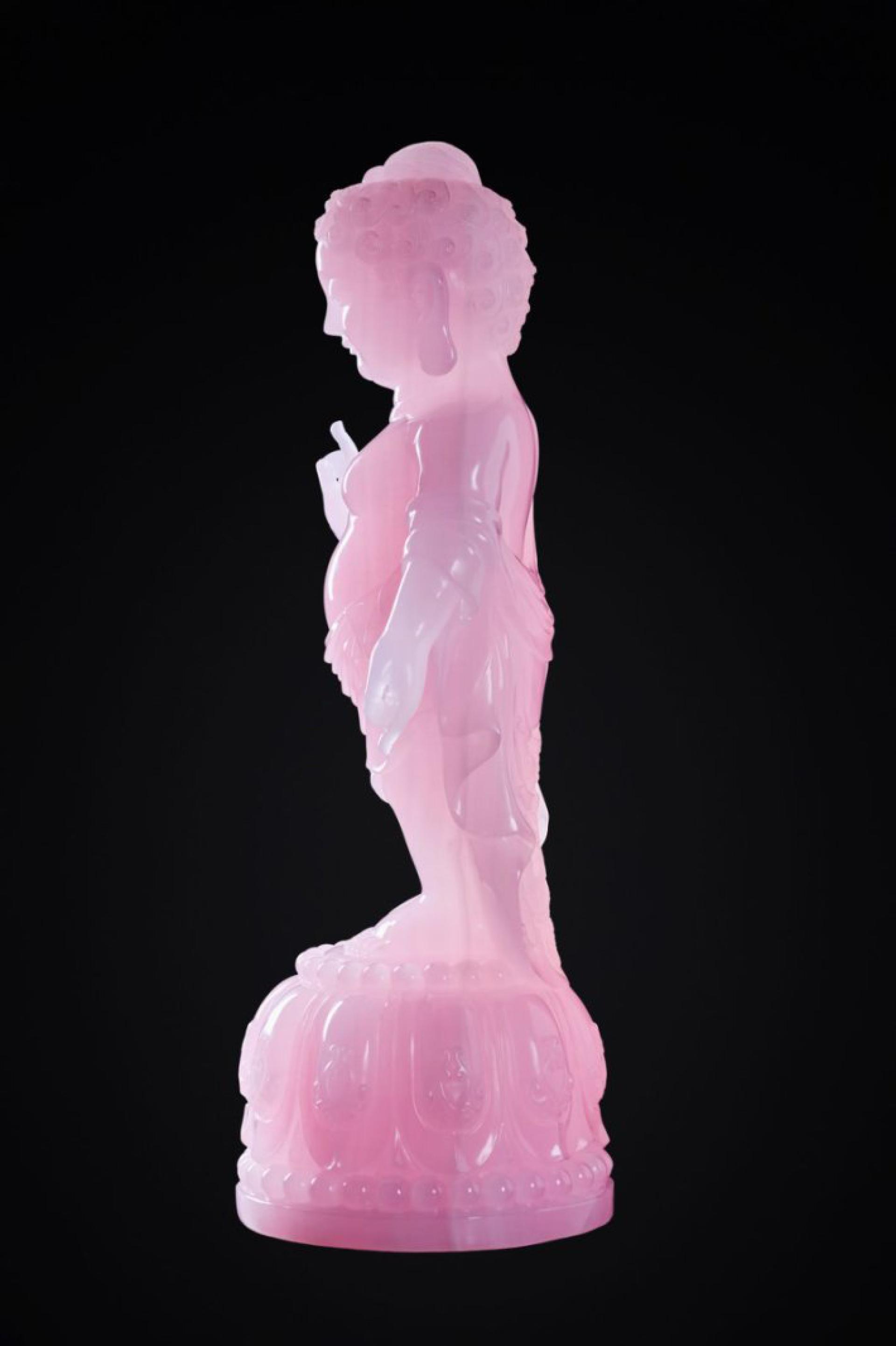 London Design Awards Winner - Iranian Ruby Taizi Xiang