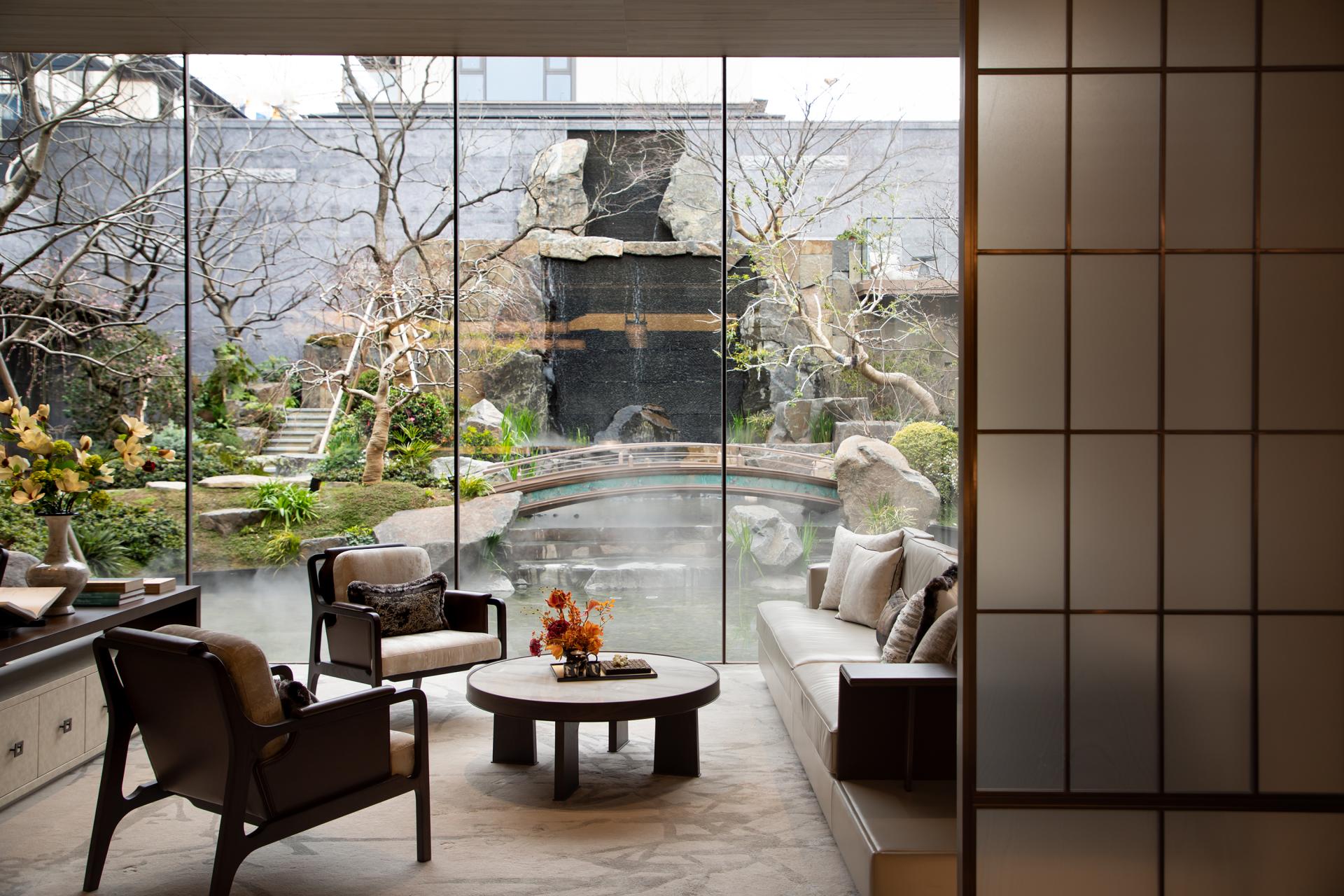 London Design Awards Winner - Tonglu Hills Villa