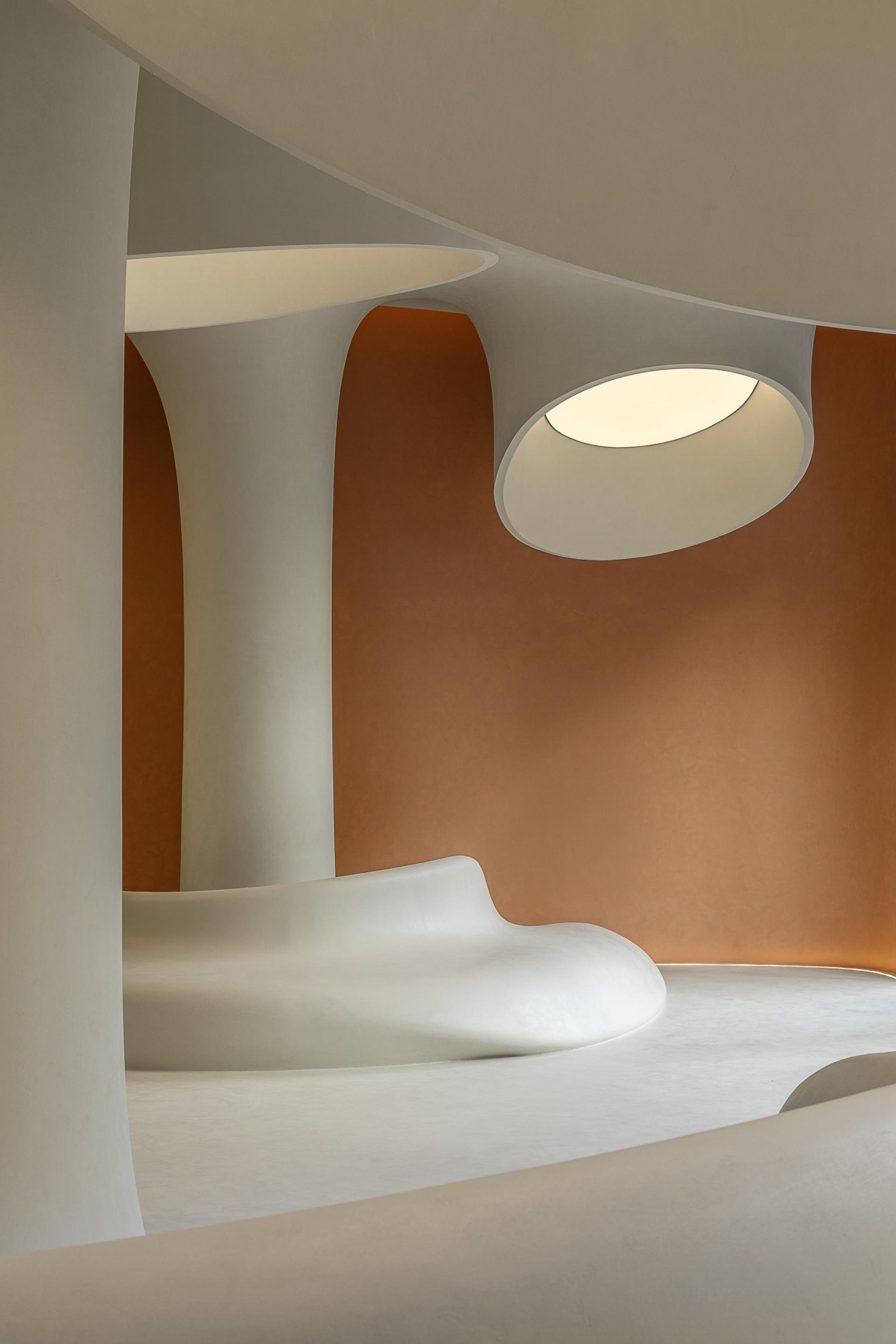 London Design Awards Winner - Italian CASLANO Paint Art Gallery