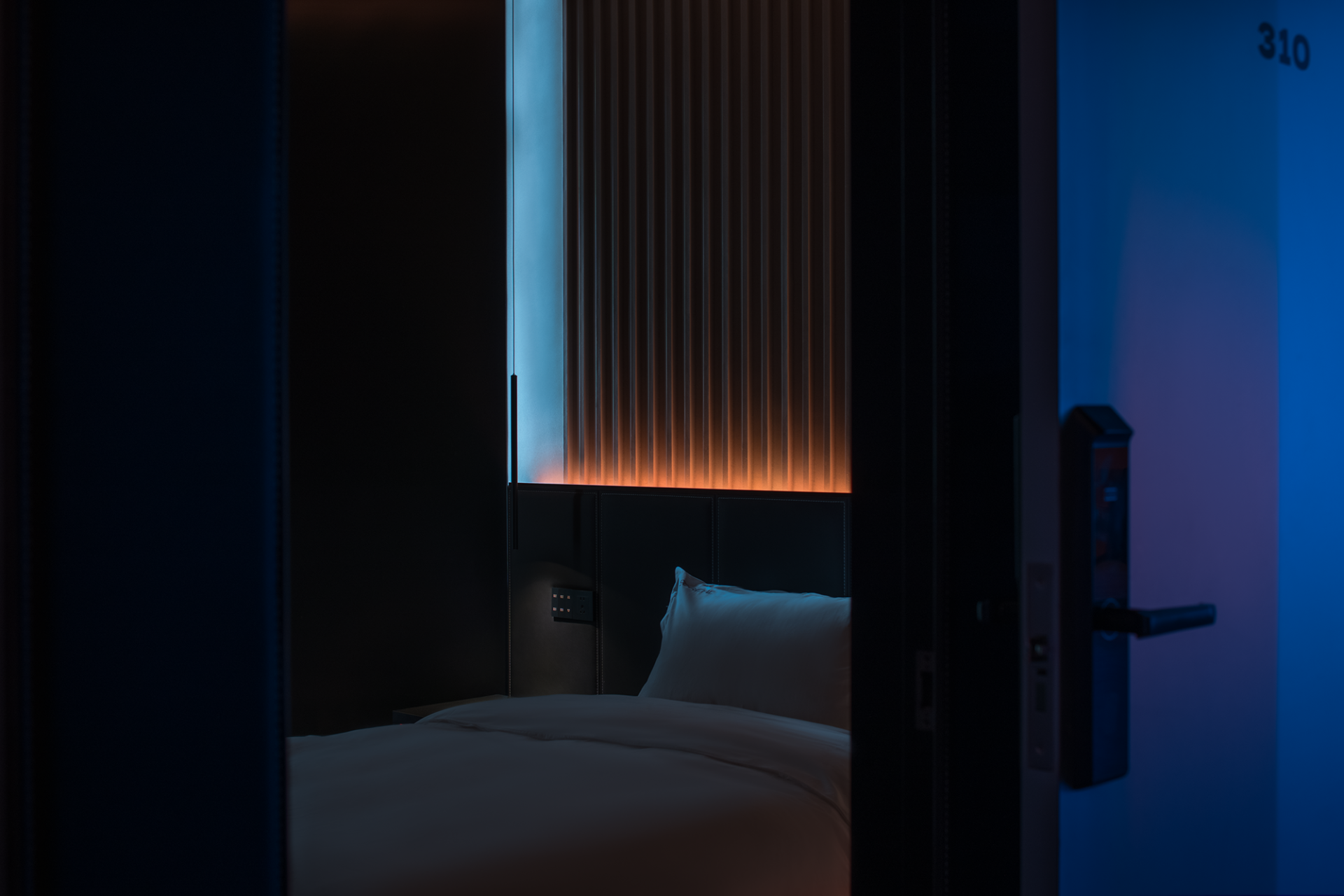 London Design Awards Winner - SOREAL META4