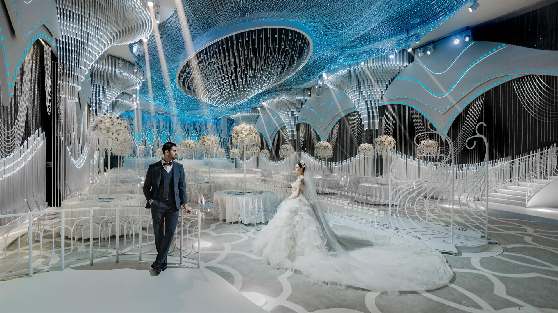 London Design Awards Winner - Dubai in the Milky Way