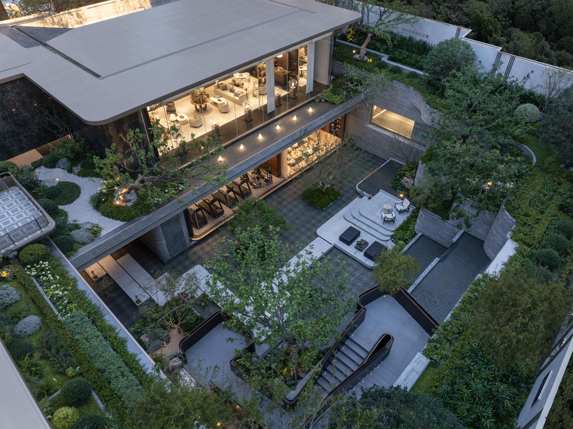 London Design Awards Winner - SENSE OF LIFE