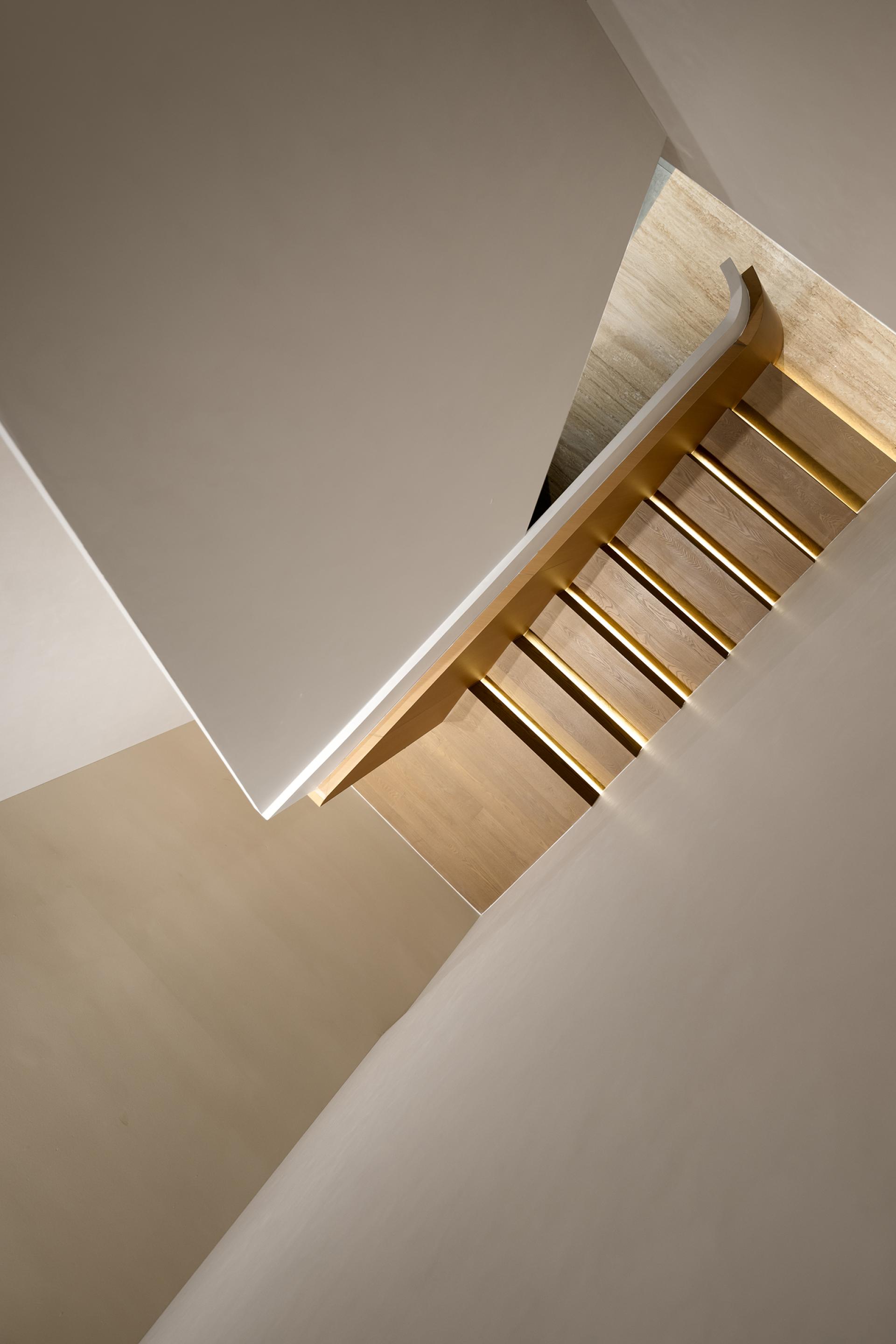 London Design Awards Winner - MUR Space Exhibition Hall 
