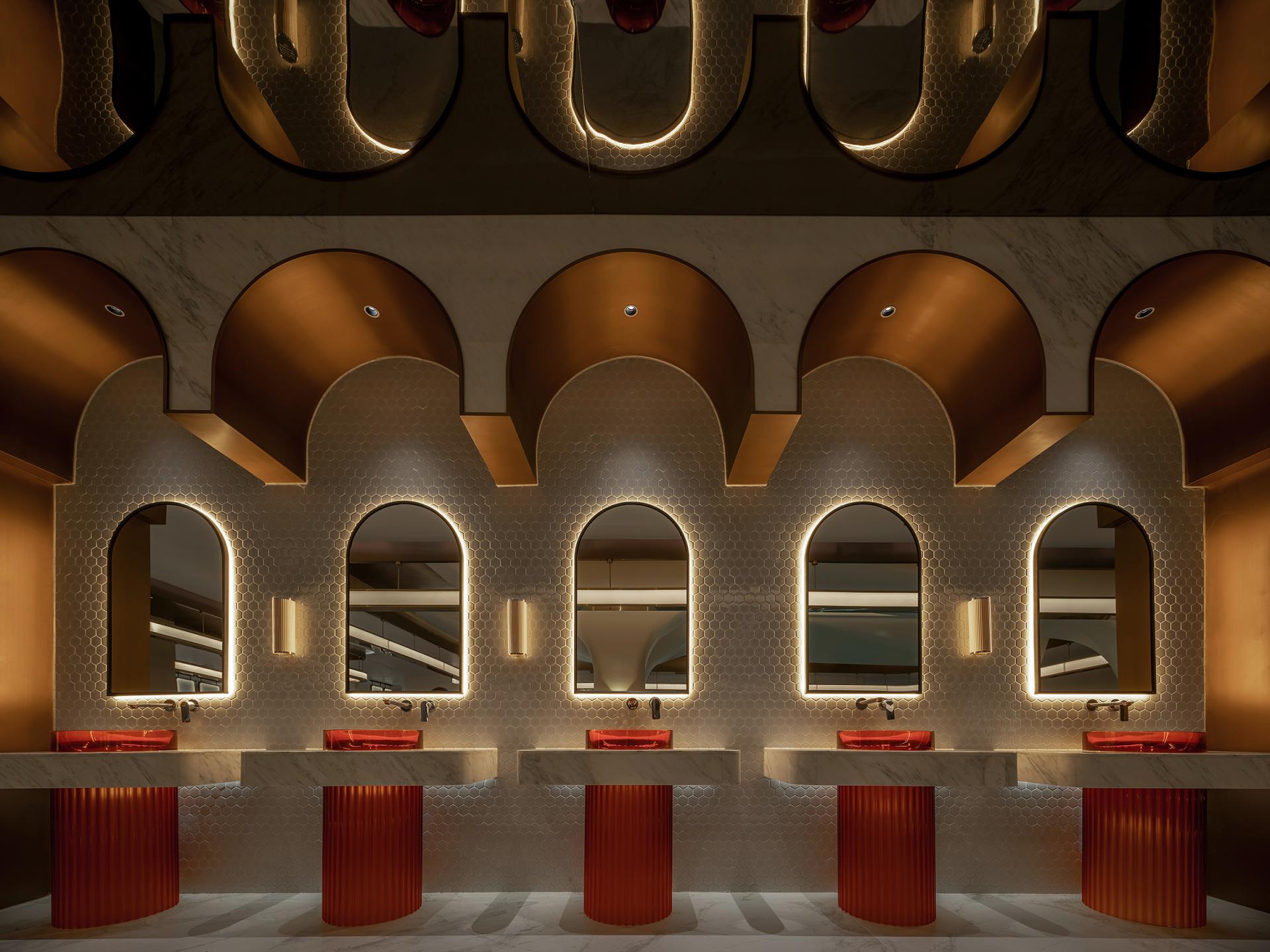London Design Awards Winner - Dalian Qingshui Tile Platform