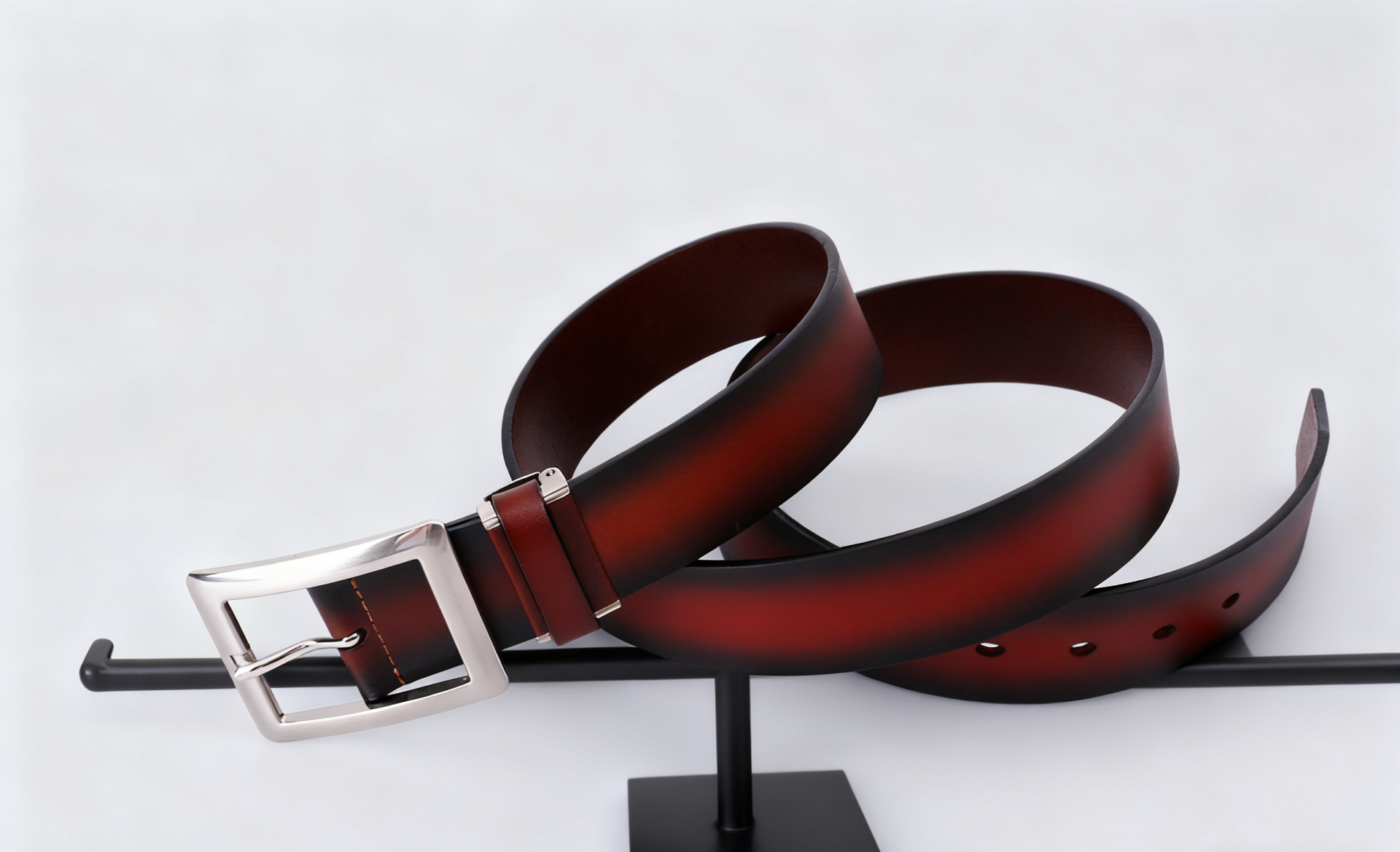 London Design Awards Winner - Men’s Full-Grain Leather Belt—Classic Elegance & Durability