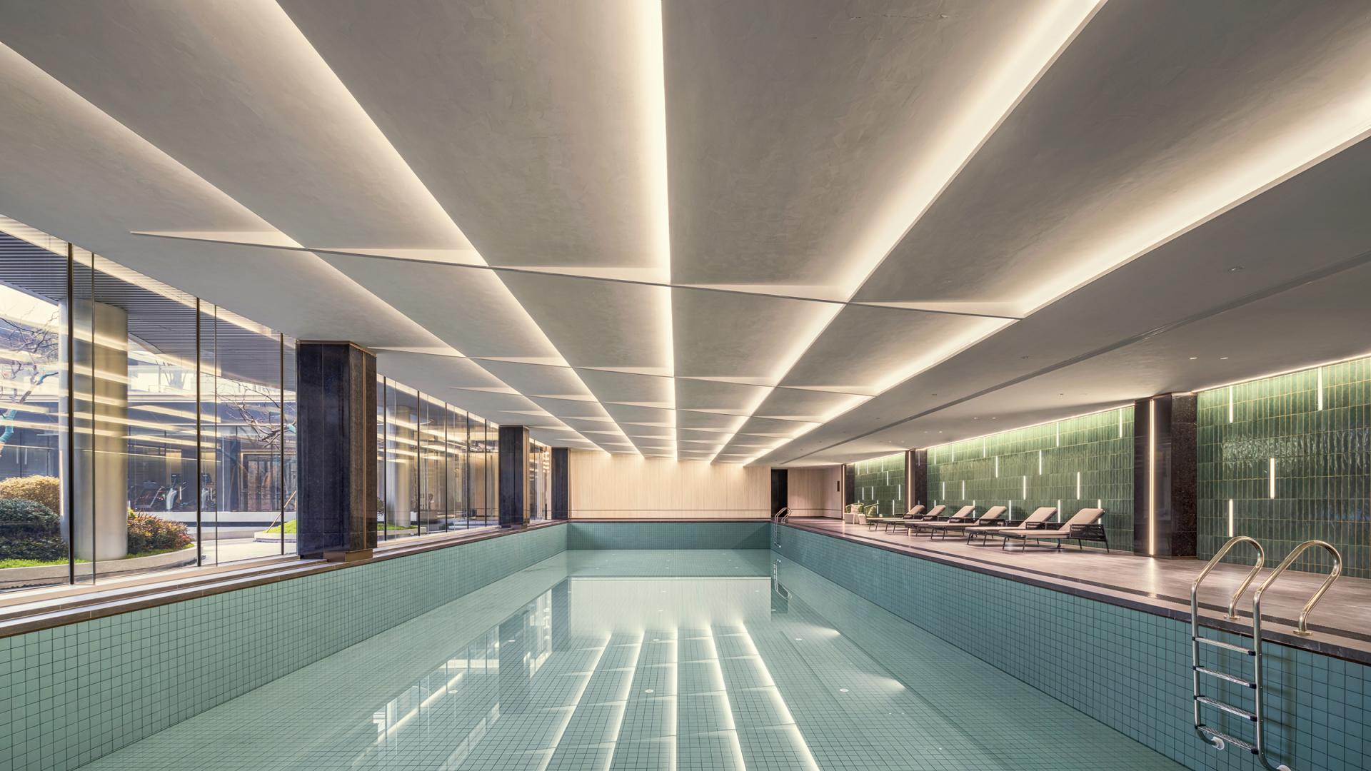 London Design Awards Winner - PHOENIX CLUB