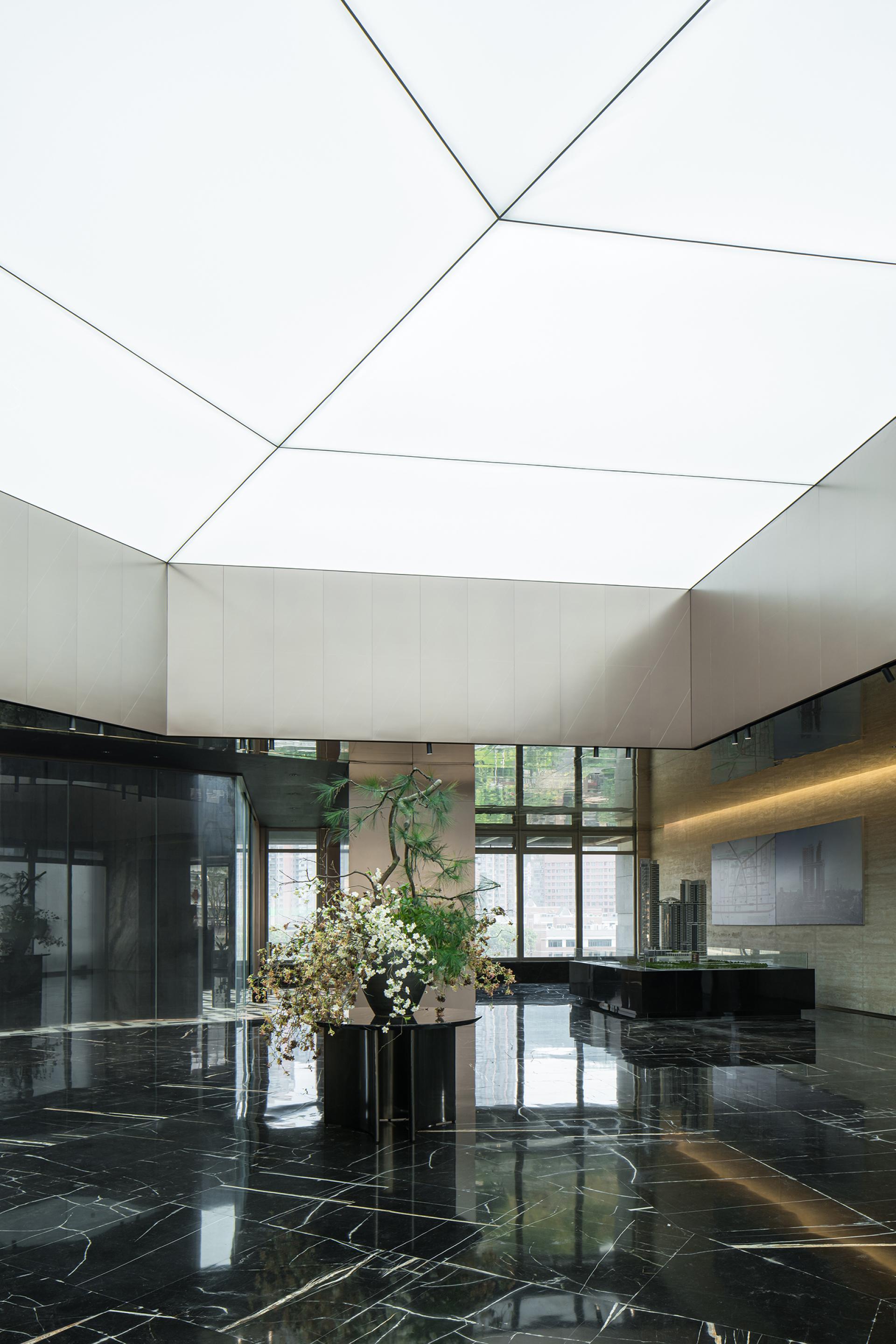 London Design Awards Winner - Shenzhen Suibao Yipin Phase I Club