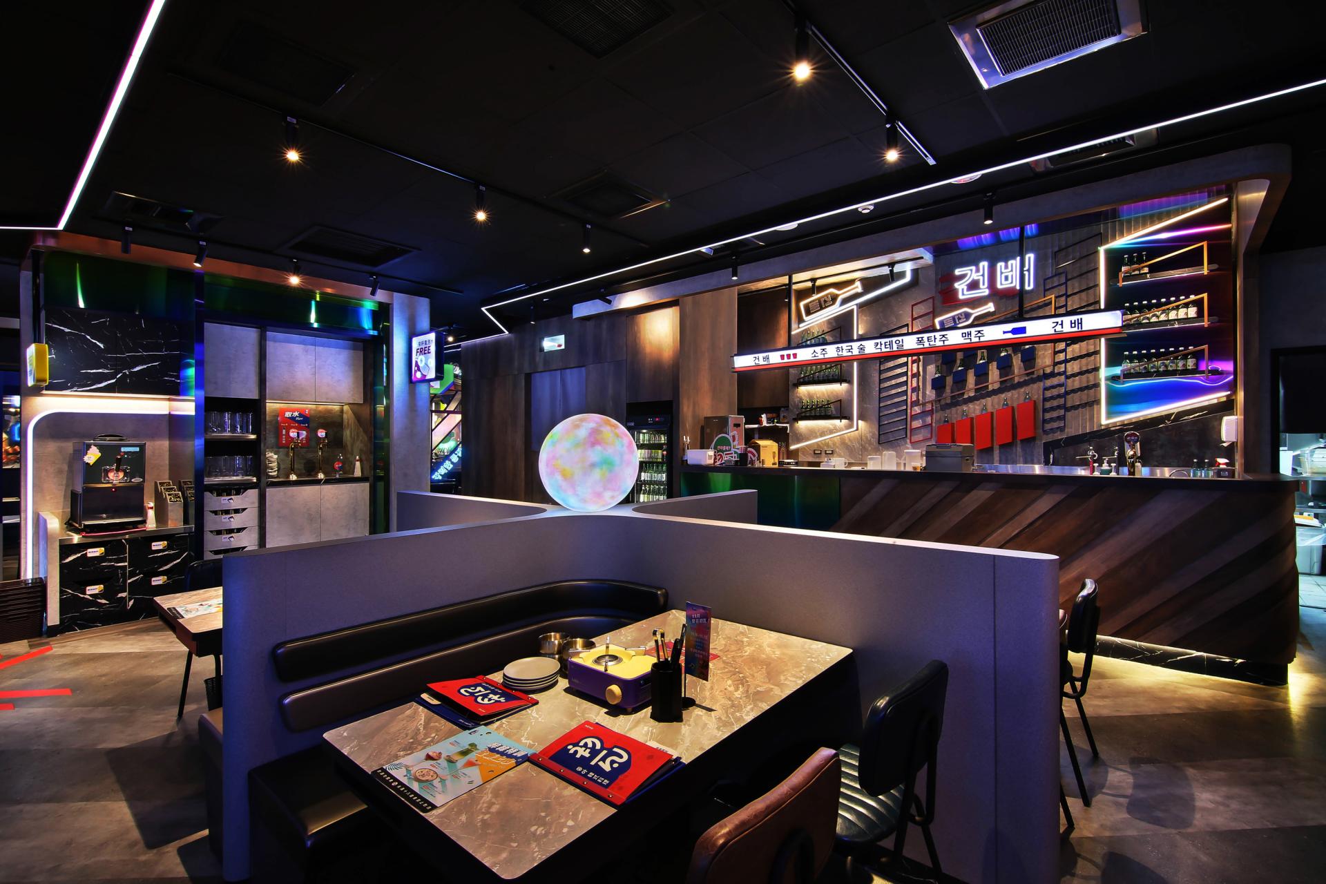 London Design Awards Winner - True-Wow Korean Restaurant in Taichung Wuquan West Road