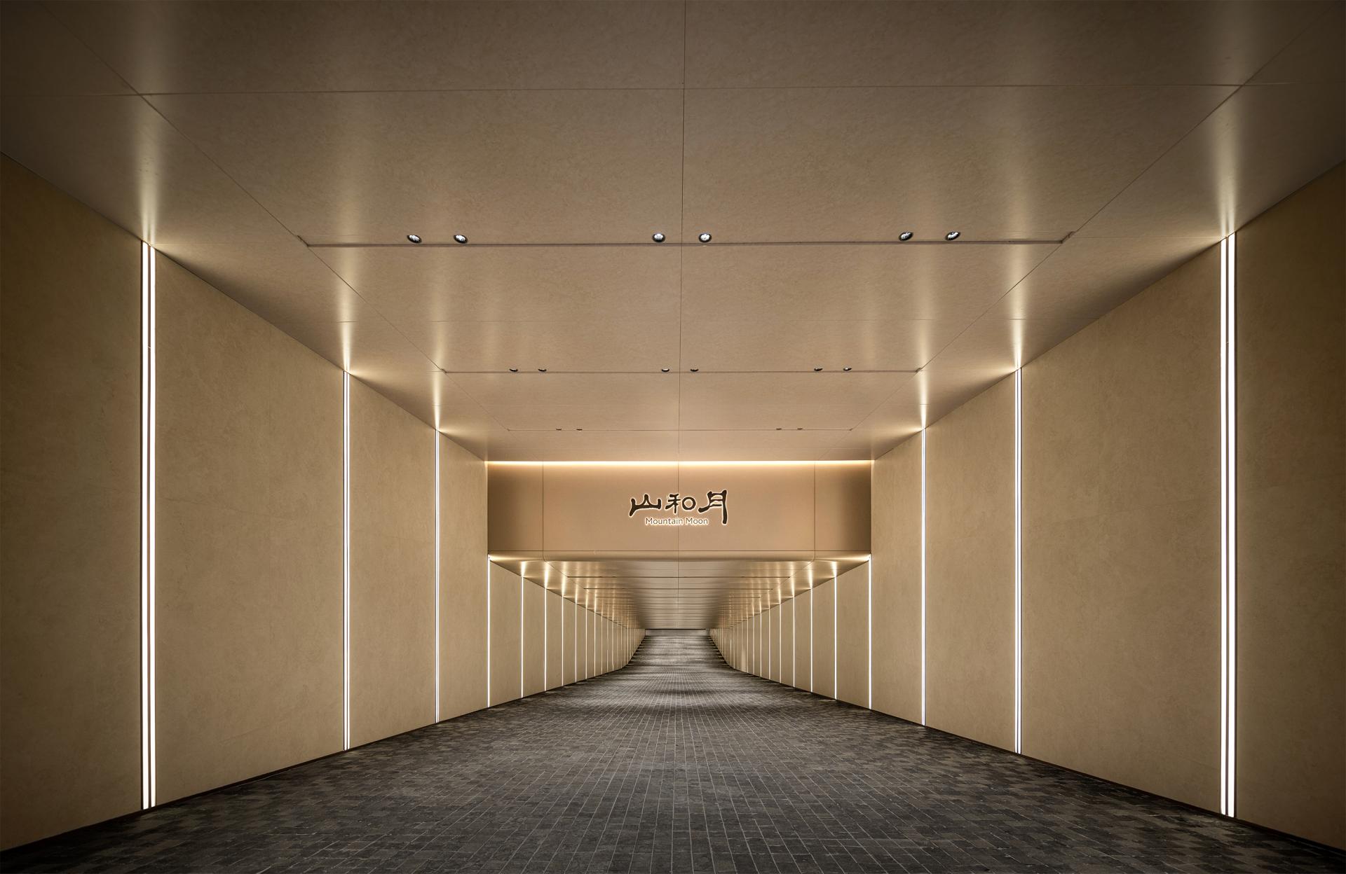 London Design Awards Winner - Mountains & Moon
