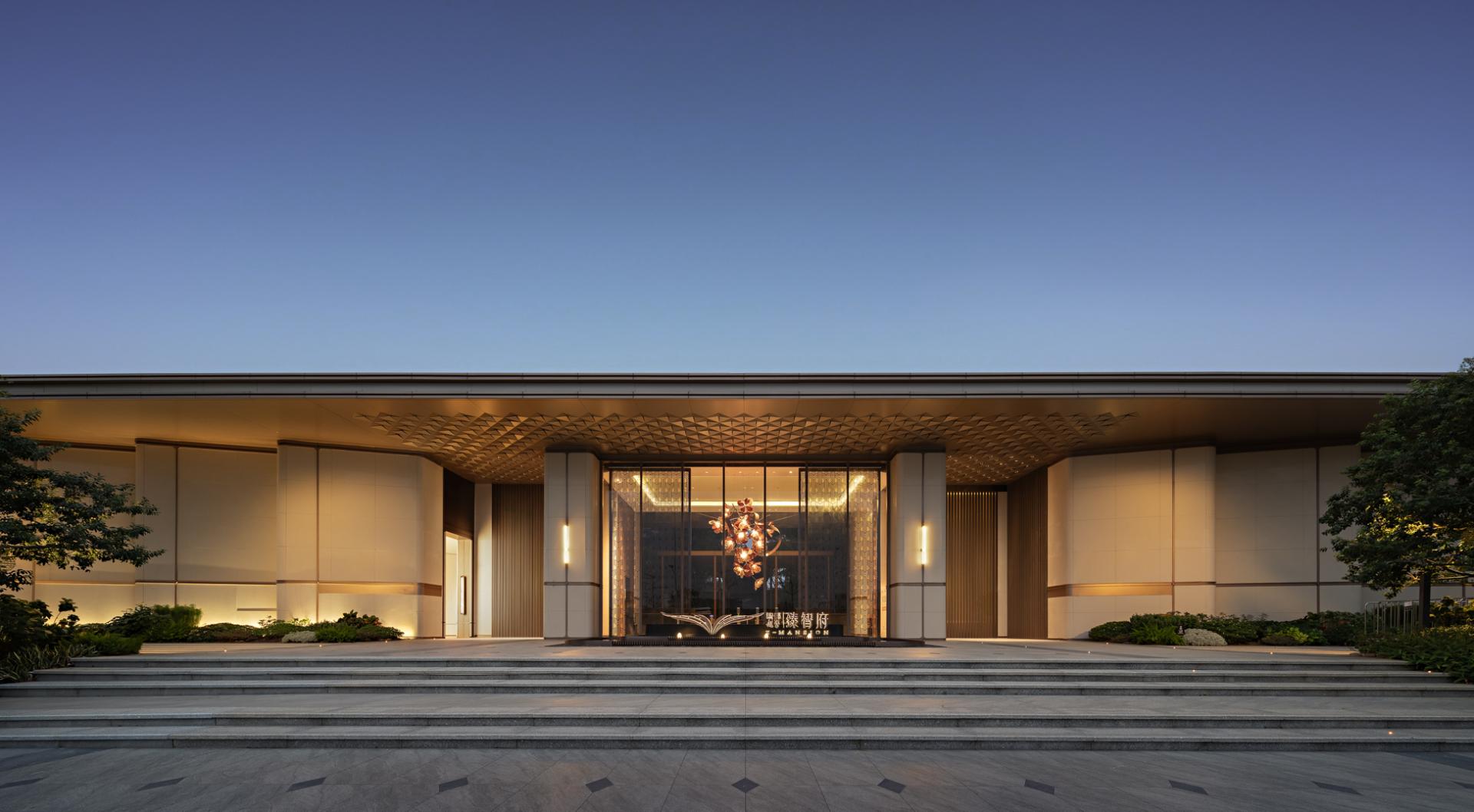 London Design Awards Winner - YUEXIU PHASE II EXHIBITION AREA OF Z-MANSION
