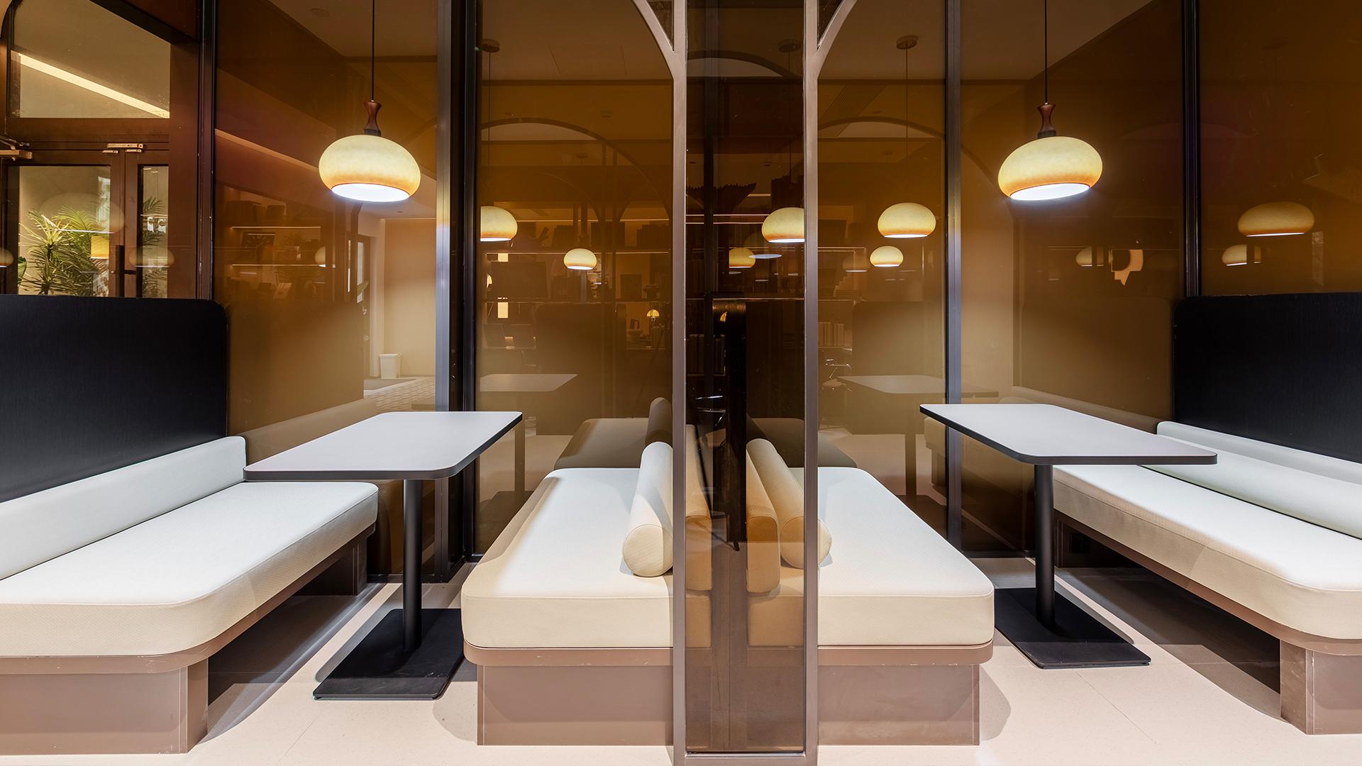 London Design Awards Winner - Yangpu Jianfa Xinghui Apartment Renovation Project