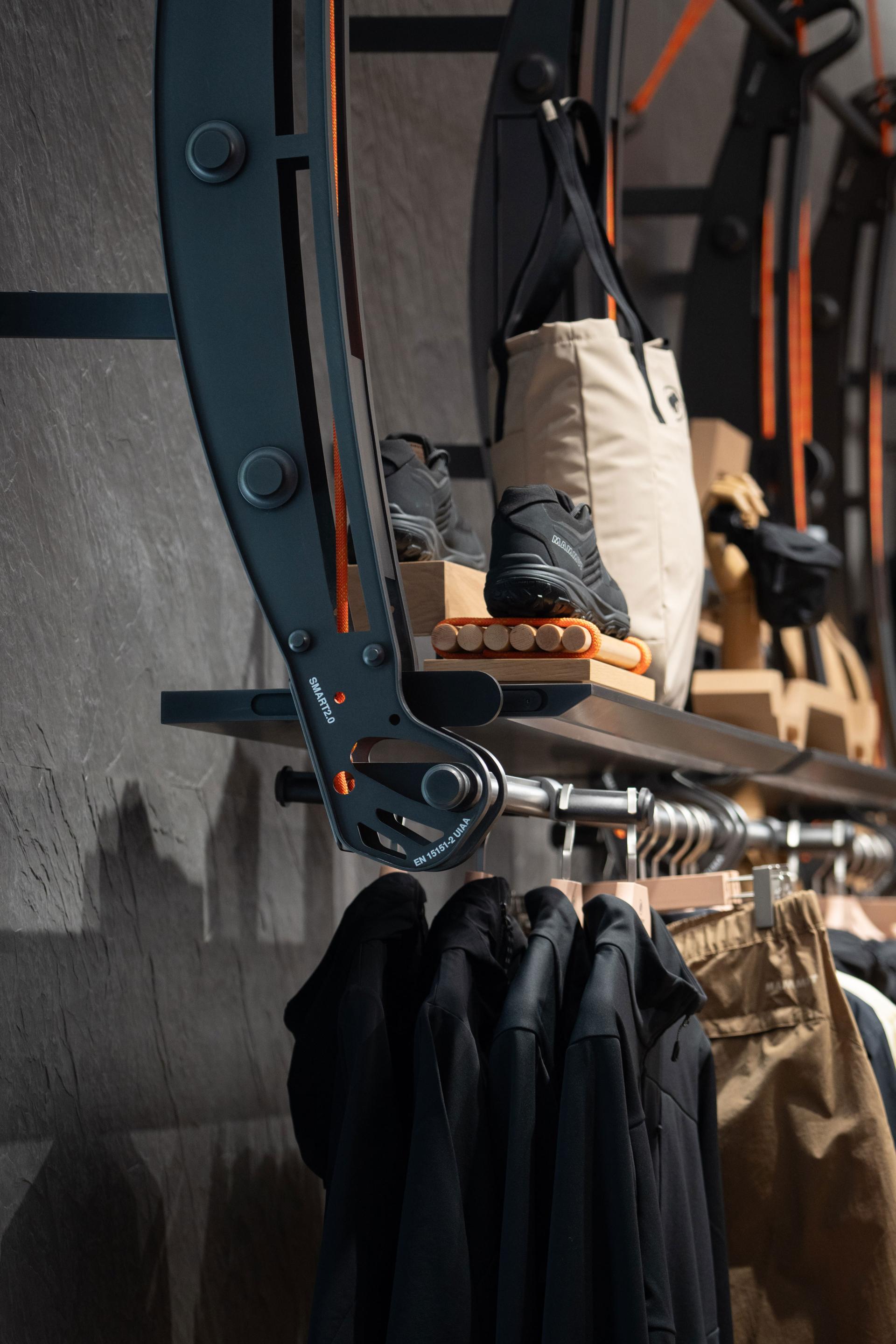 London Design Awards Winner - Mammut V5 Skyline Store