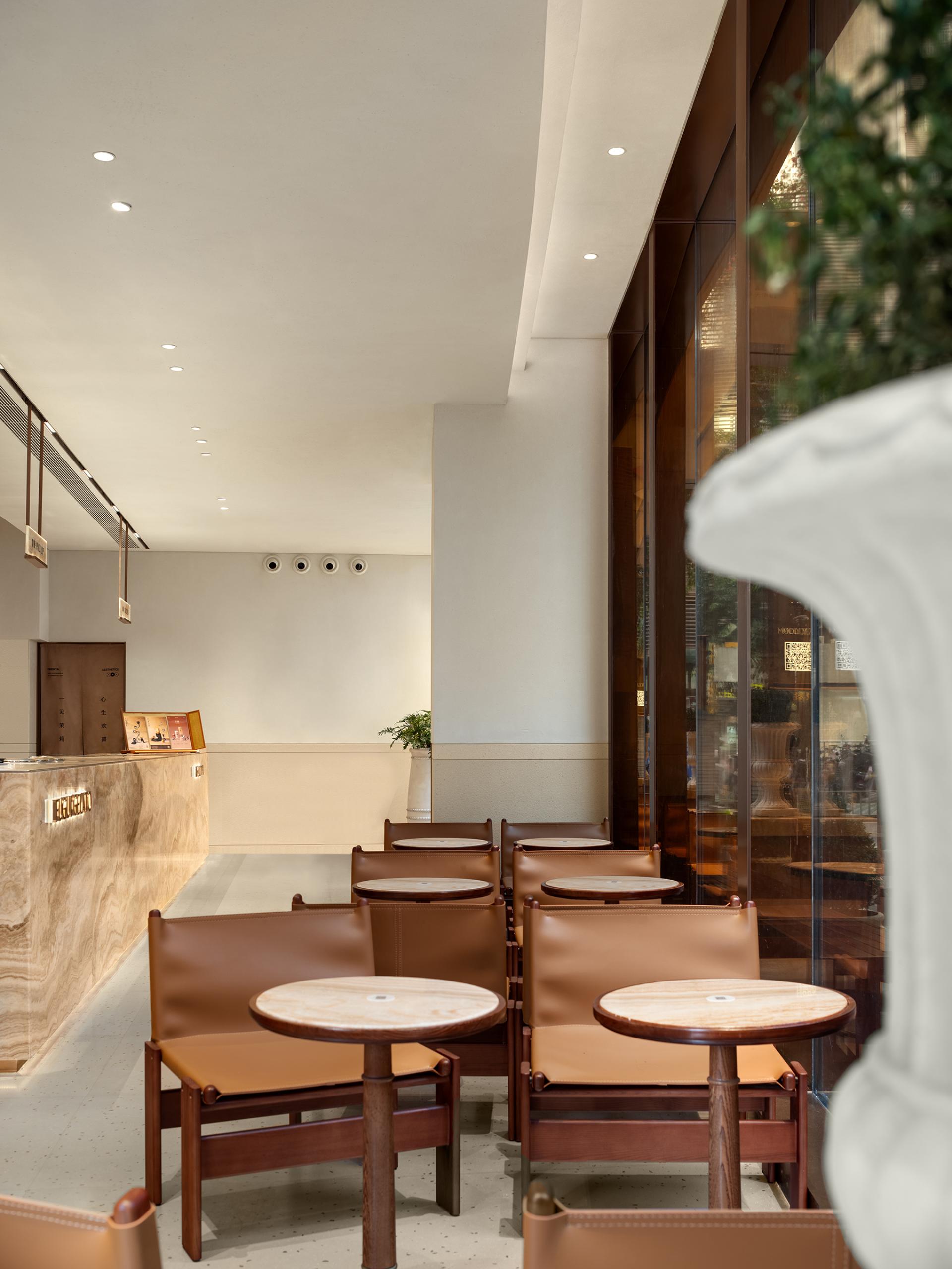 London Design Awards Winner - MOLLY TEA