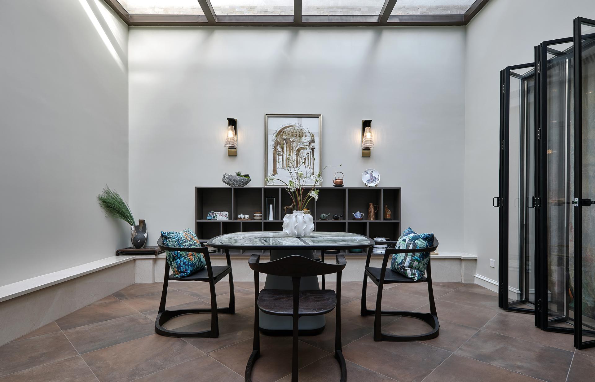 London Design Awards Winner - One Majesty