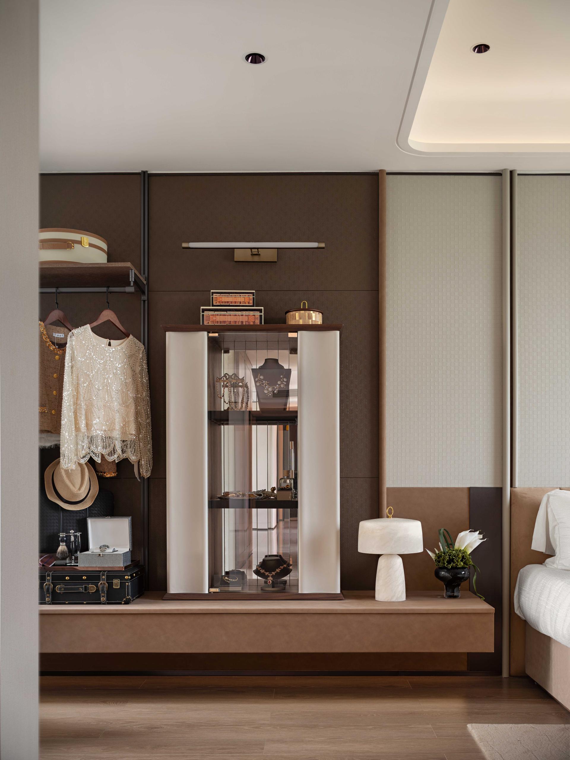 London Design Awards Winner - CRCC 140-SQUARE-METER SHOW ROOM OF CITY PARK