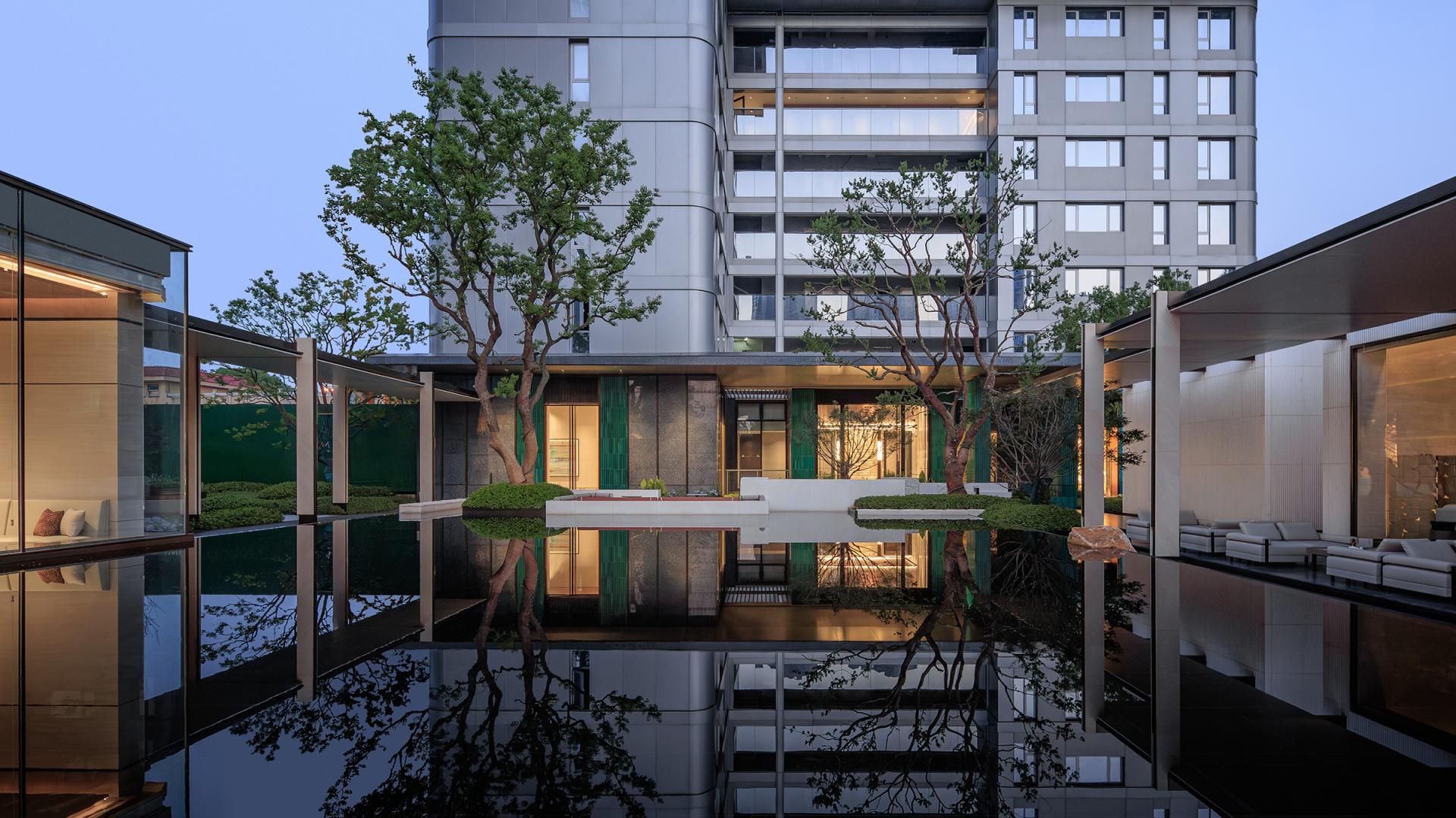 London Design Awards Winner -  XIANG JIANG JINMAO PLACE