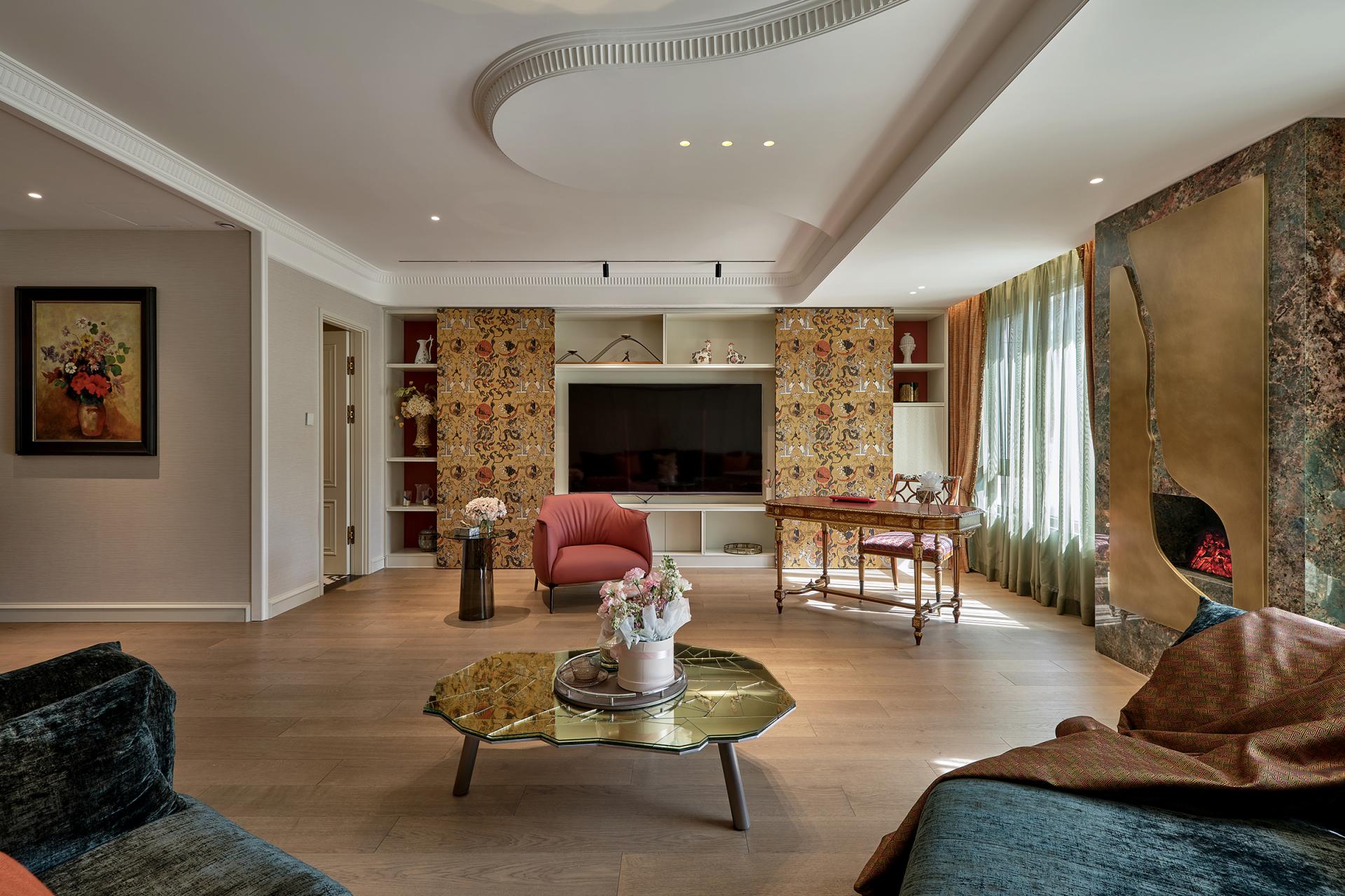 London Design Awards Winner - One Majesty