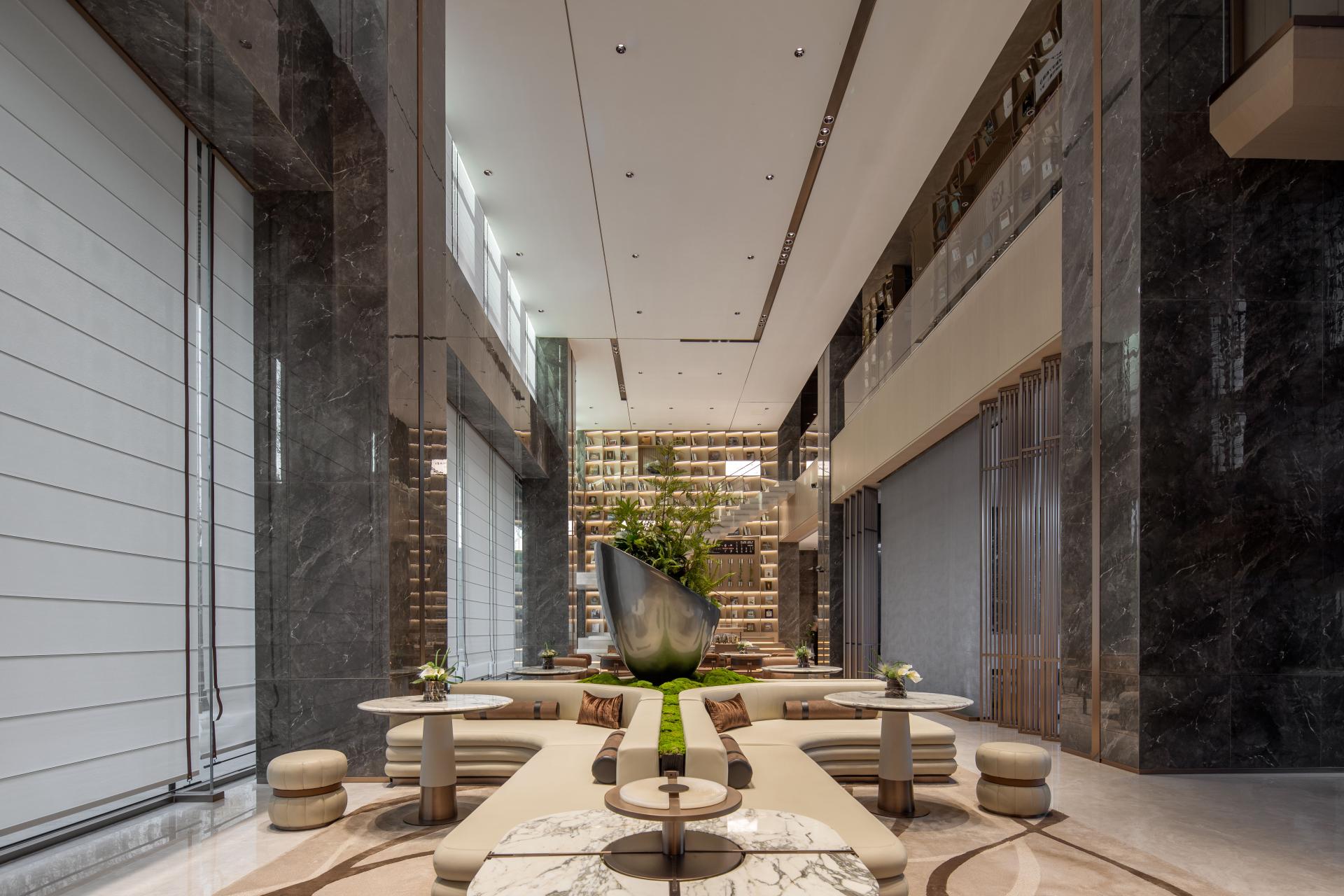 London Design Awards Winner - Second ye · Ruyi Guan Cheng