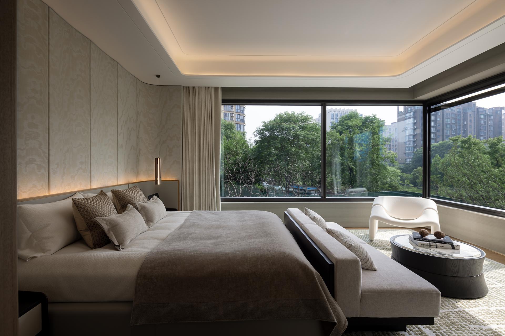 London Design Awards Winner - HERMIT MANSION 235 SAMPLE ROOM