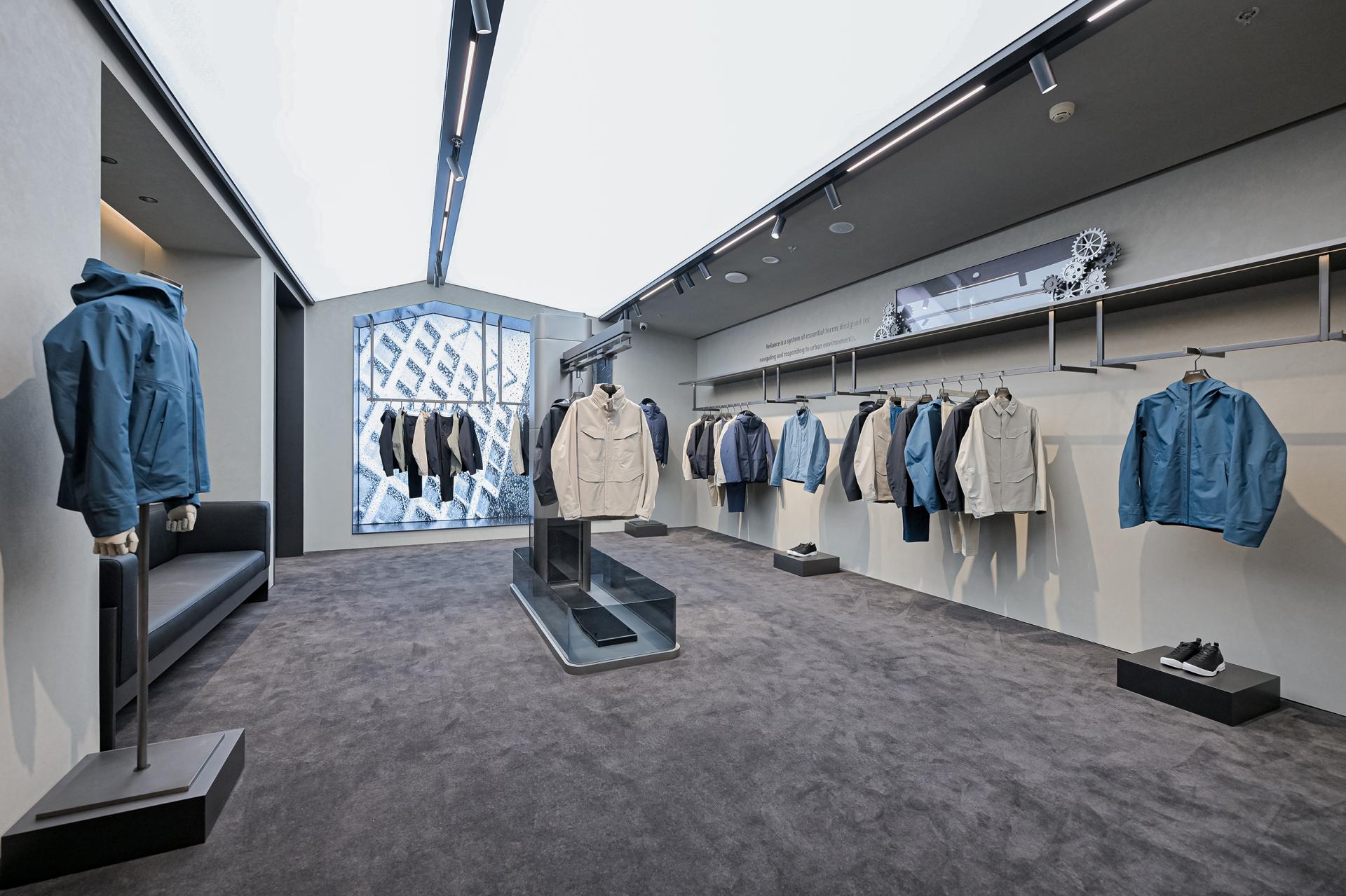 London Design Awards Winner - Arc’teryx Chongqing Starlight 68 Plaza Store