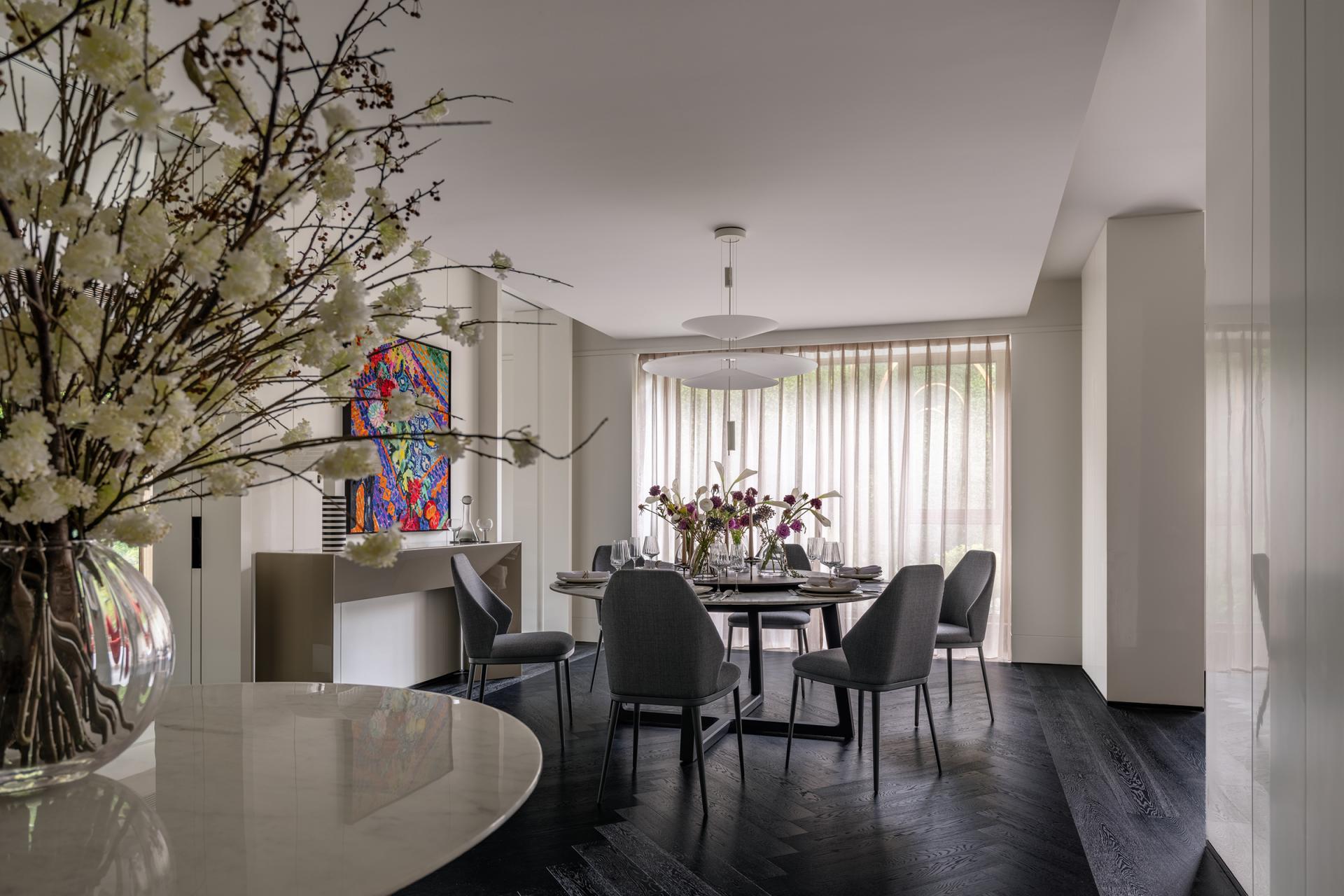 London Design Awards Winner - Shanghai One Central Park – Contemporary Canvas