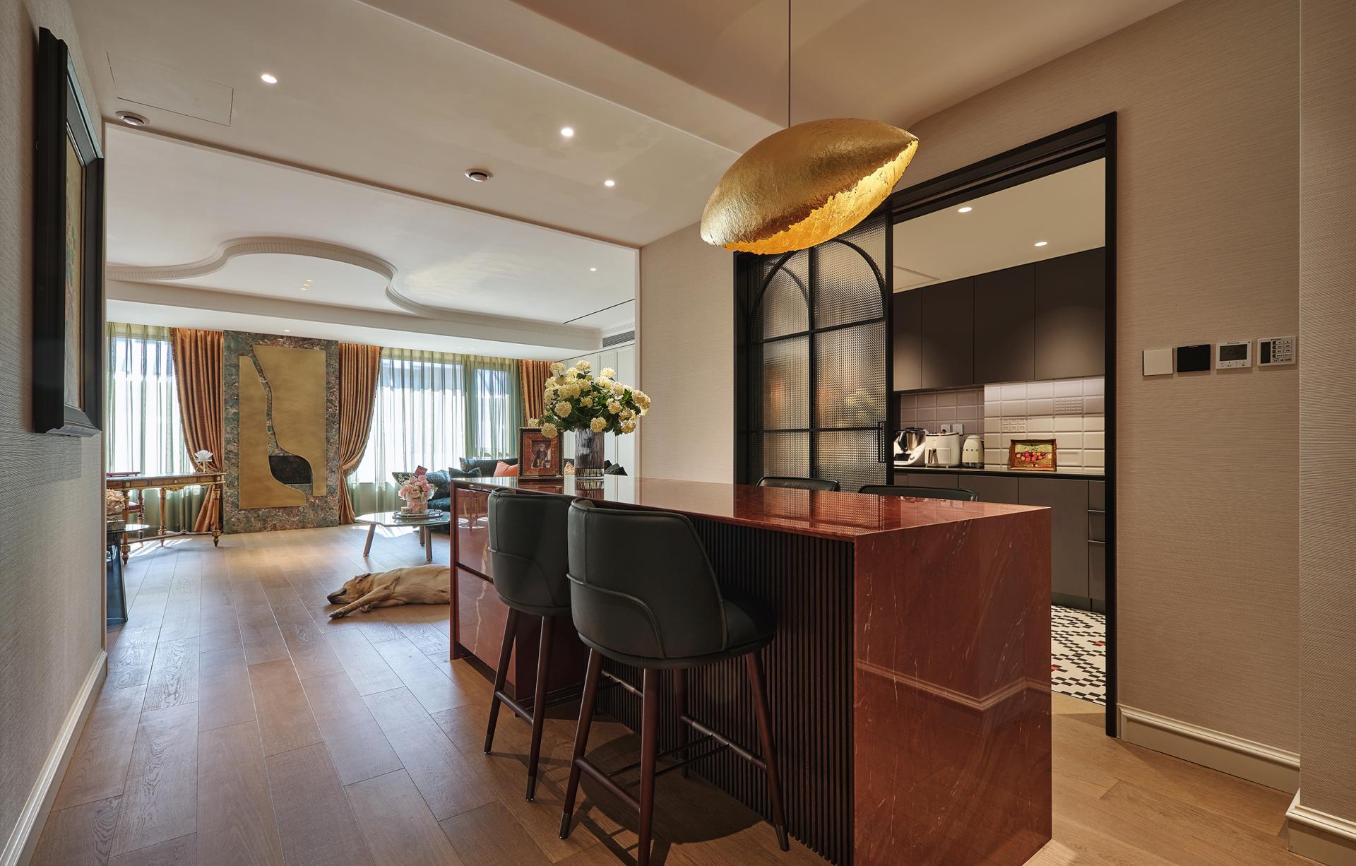 London Design Awards Winner - One Majesty