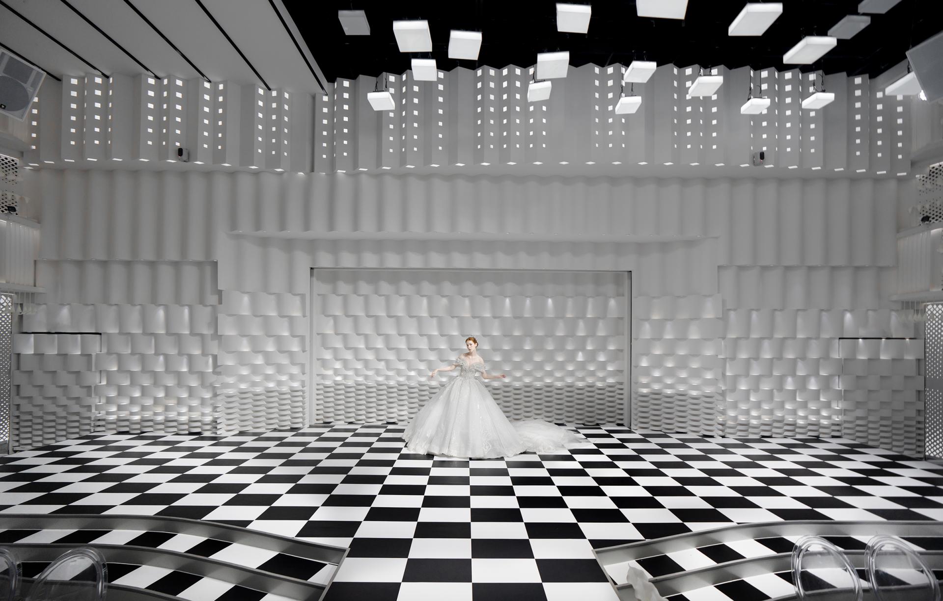 London Design Awards Winner - The Style of Louis Vuitton