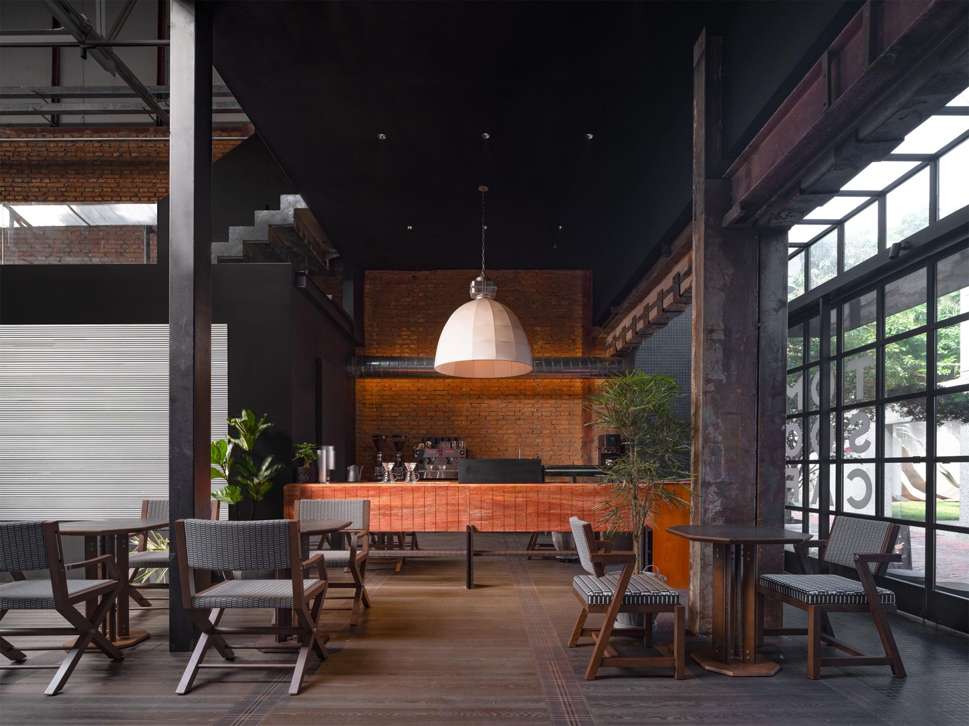 London Design Awards Winner - TOMOSOON CAFE