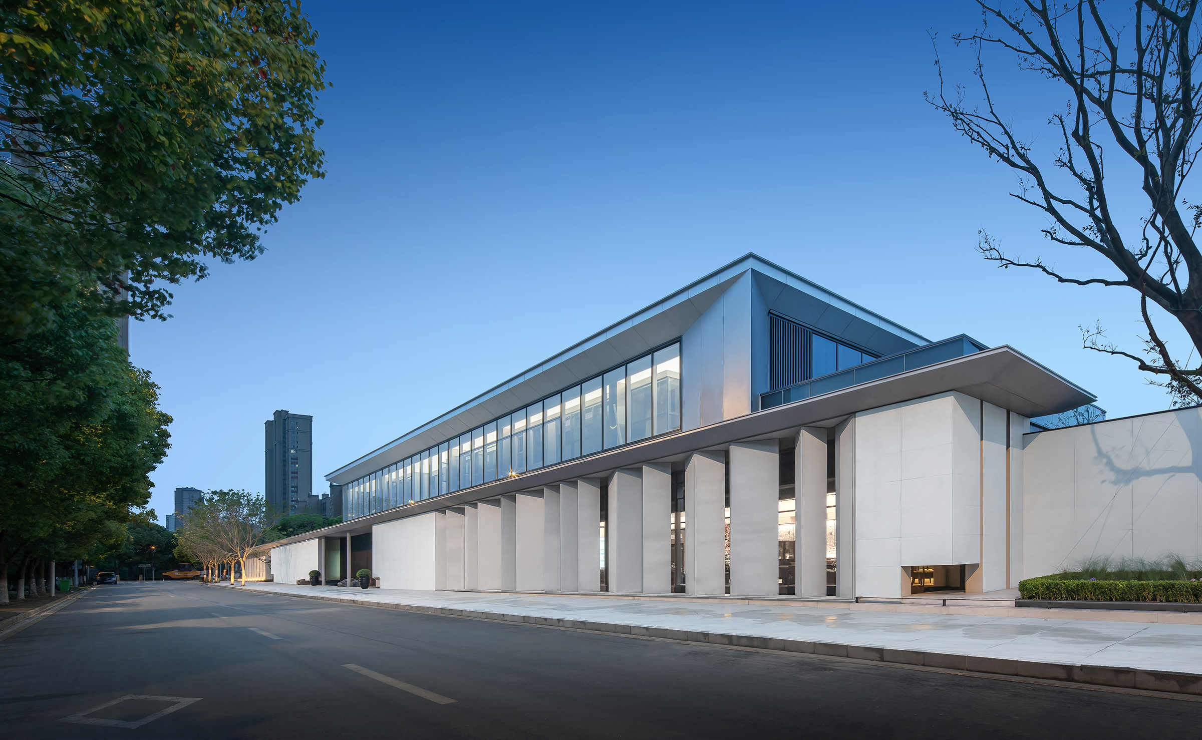 London Design Awards | Commercial Building GRACE MING Marketing...