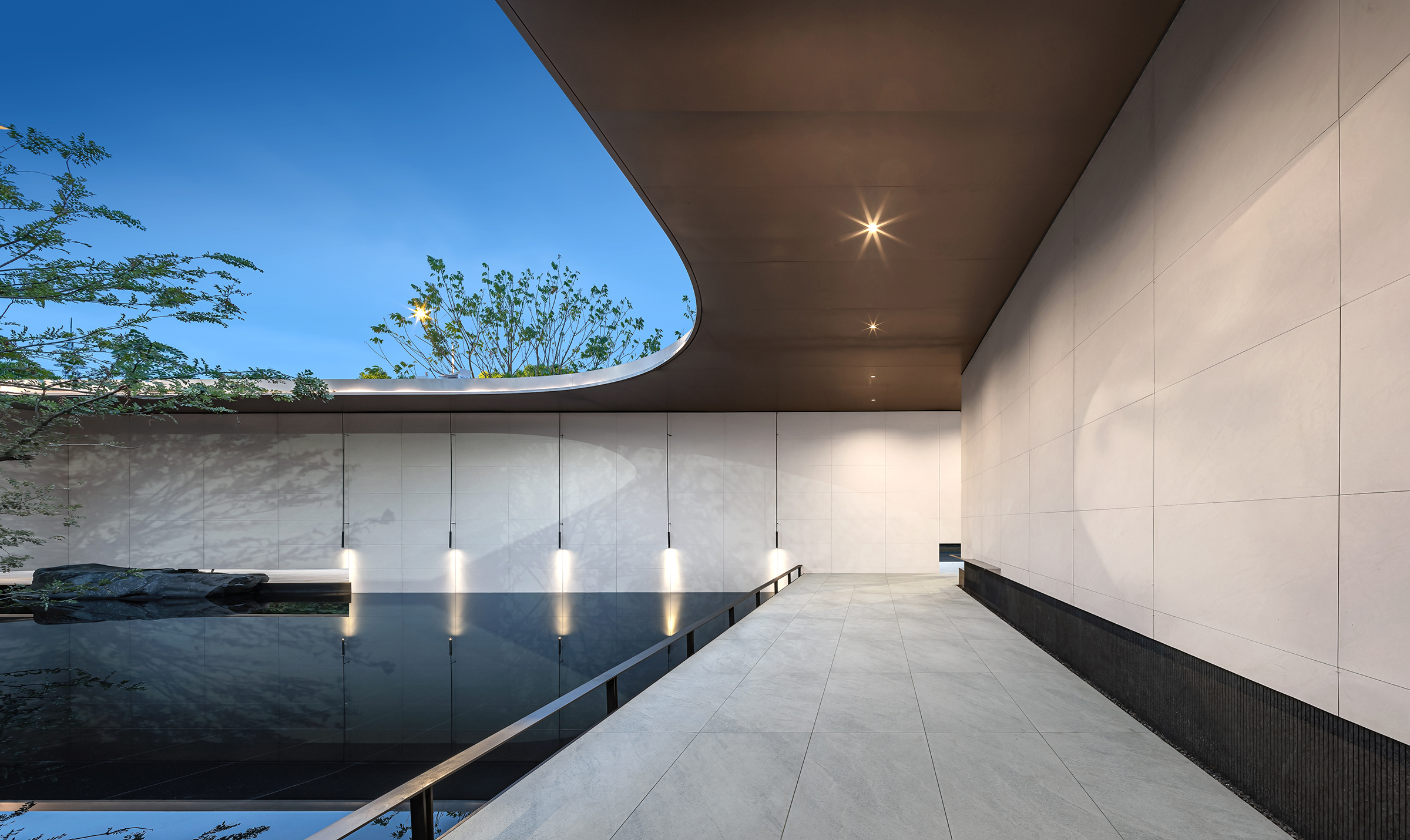 London Design Awards | Commercial Building GRACE MING Marketing...