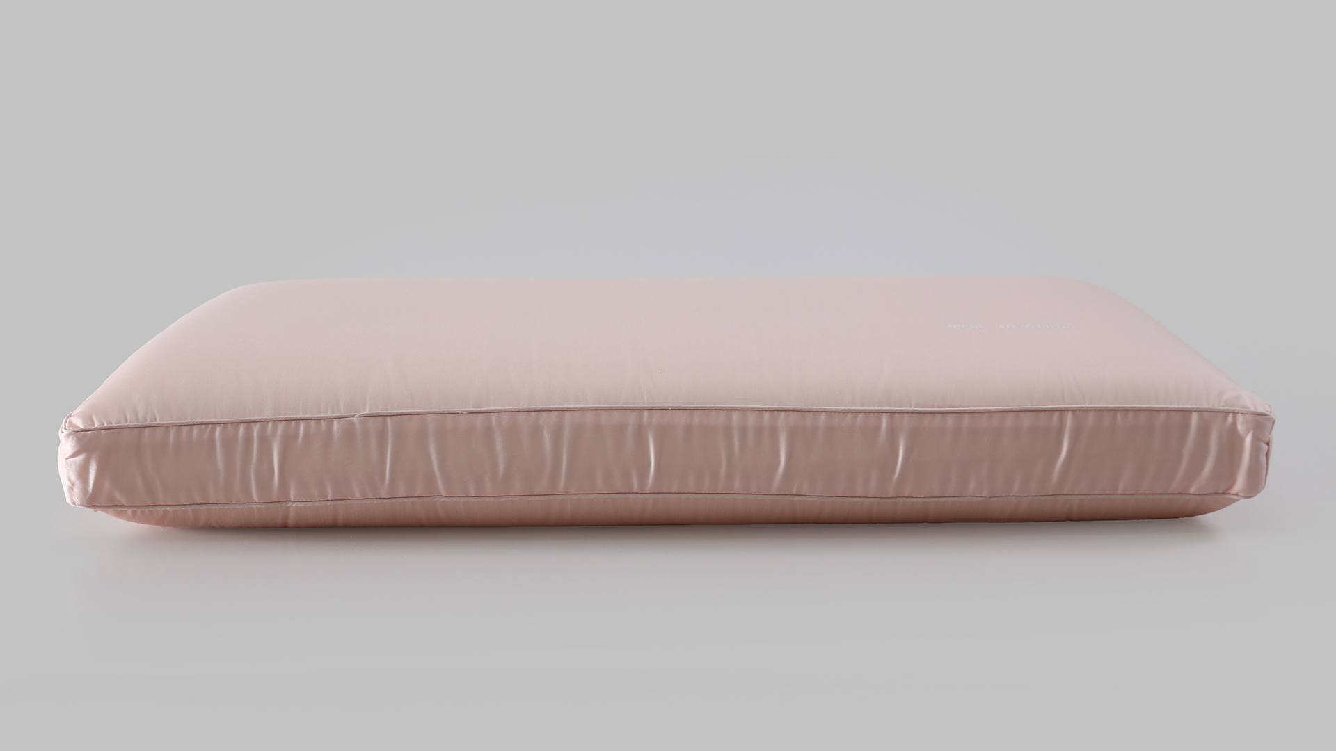 London Design Awards Winner - Luolai W-Float Series - Lyocell Mulberry Silk Memory Pillow