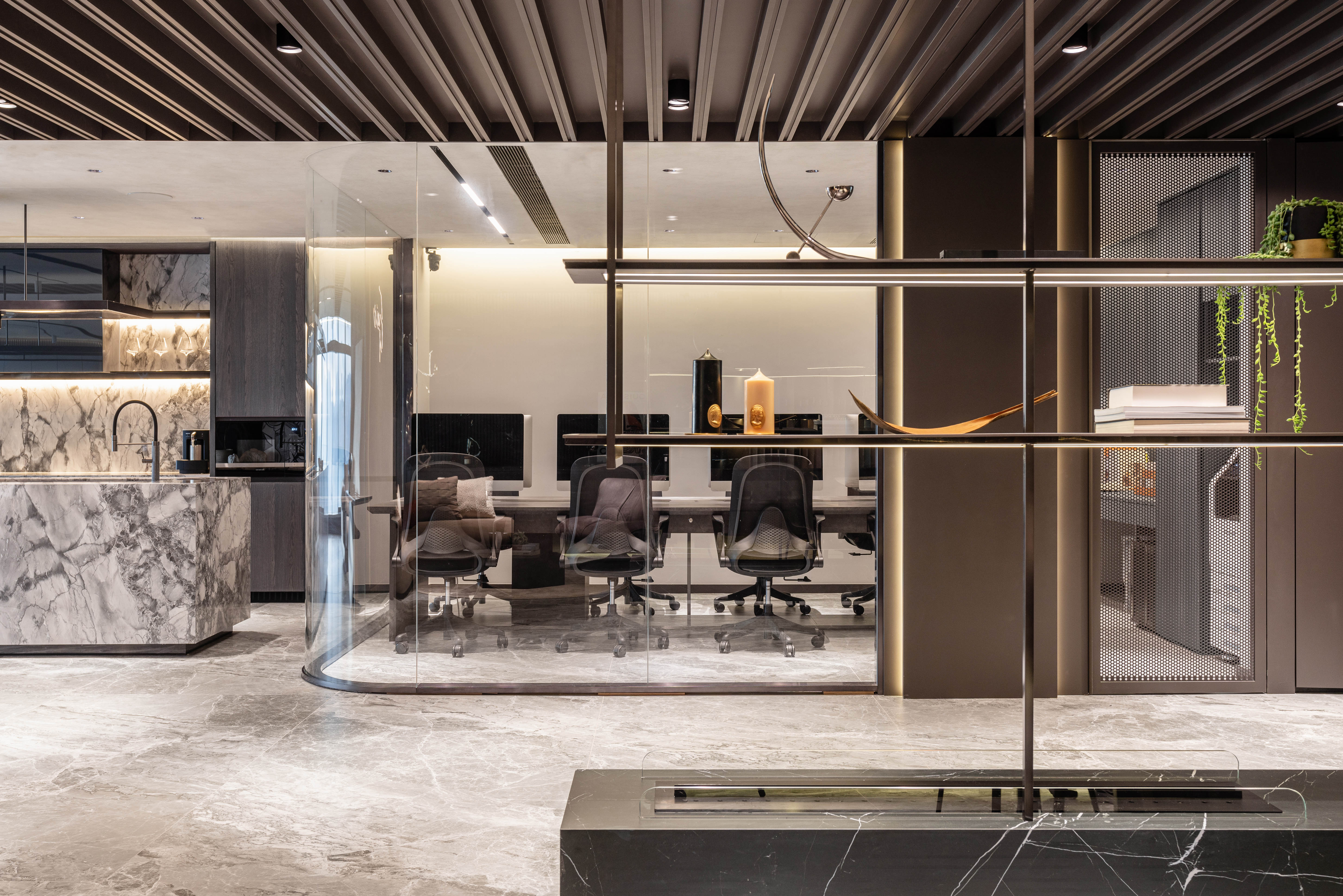 London Design Awards Winner - Epic Interior Design Showroom & Office