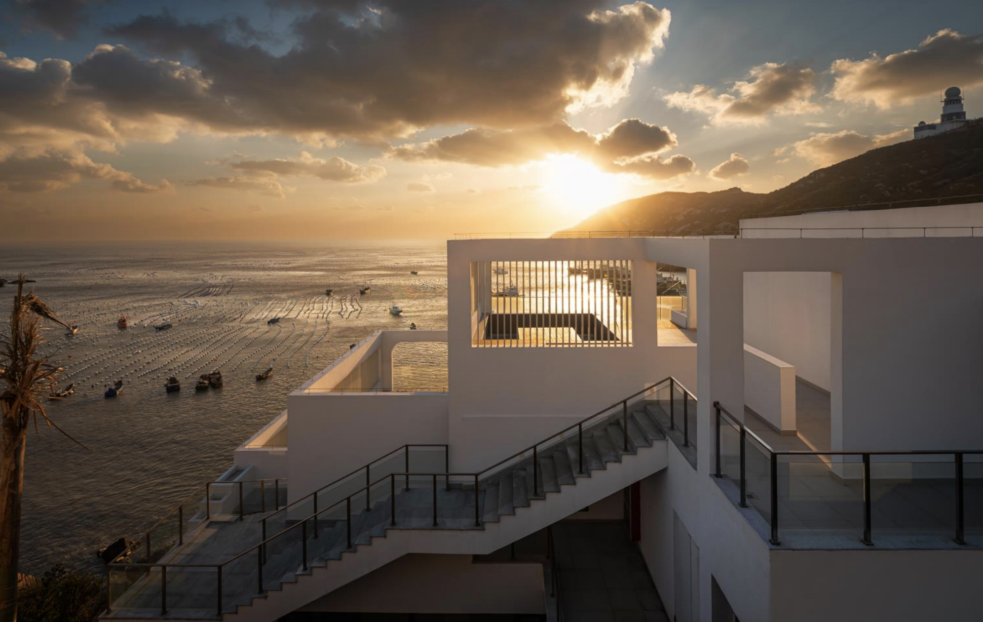 London Design Awards Winner - Sea Cliff Hotel