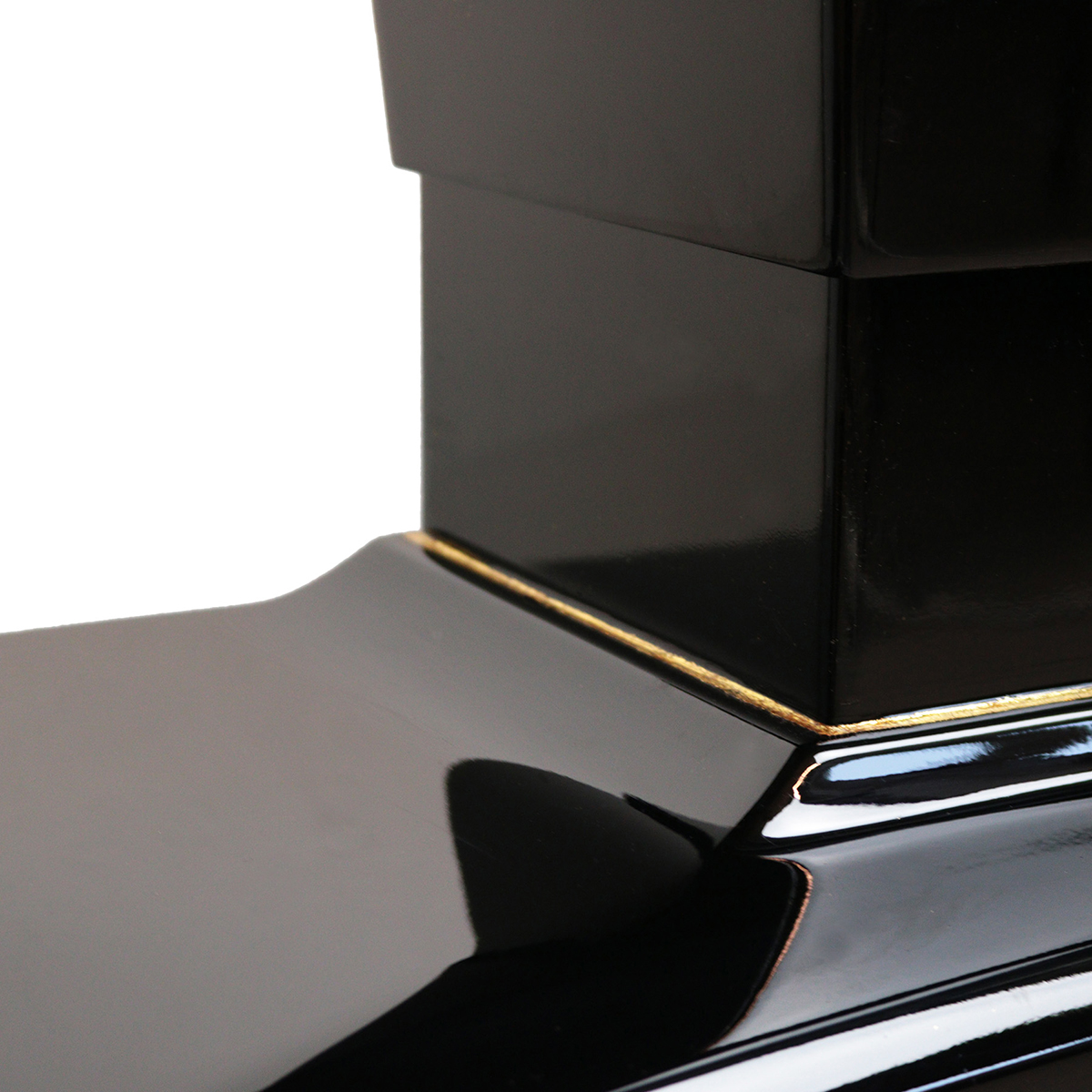London Design Awards Winner - Petervary Smart Piano Bench