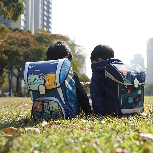 London Design Awards Winner - Materns Schoolbag