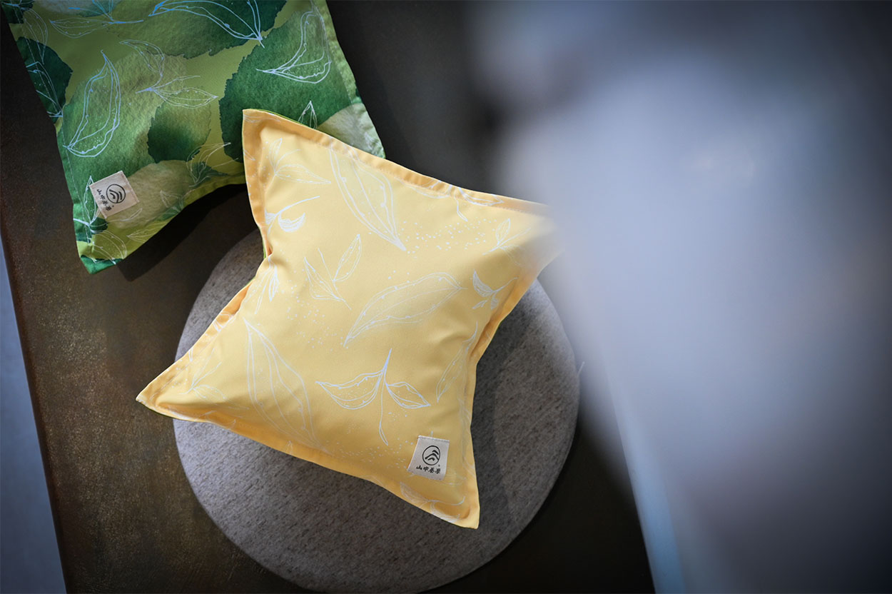 London Design Awards Winner - Tea Fragrance Anti-Snore Pillow