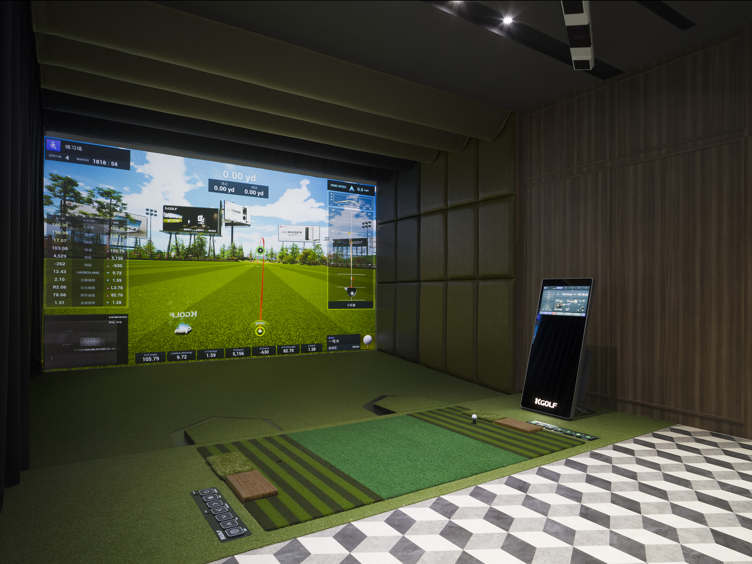 London Design Awards Winner - STEP Indoor Golf