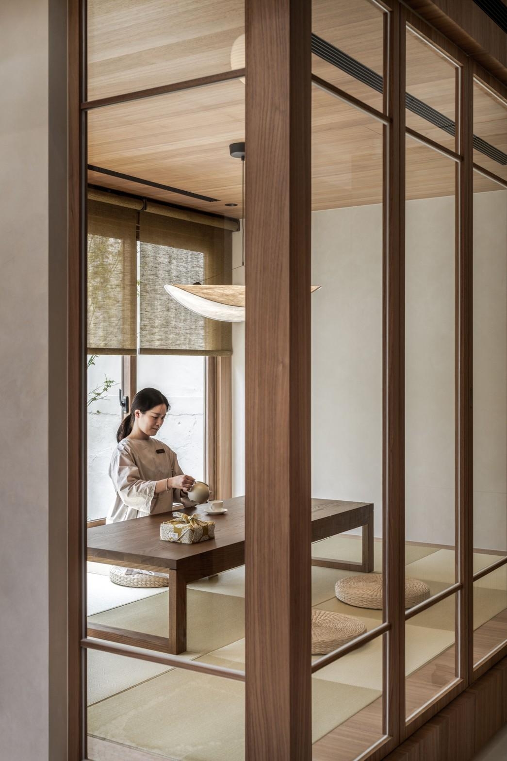 London Design Awards Winner - Boulangerie Yorimichi