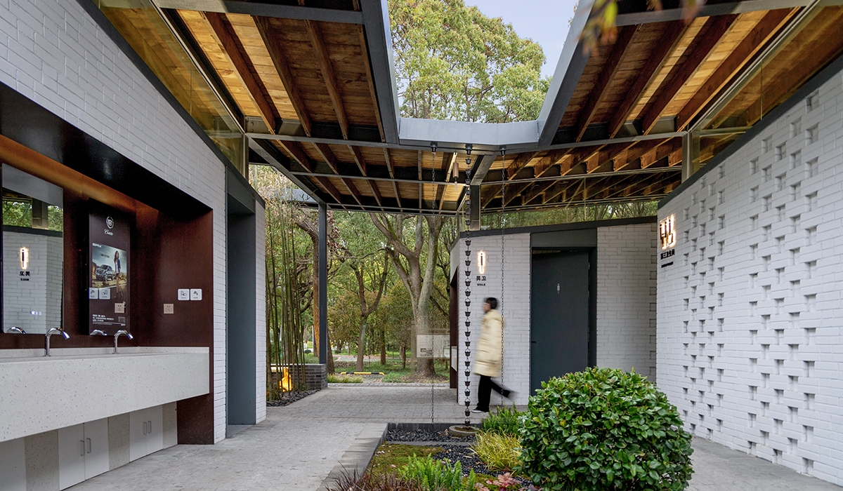 London Design Awards Winner - Zhuanghang Rural Park Restroom