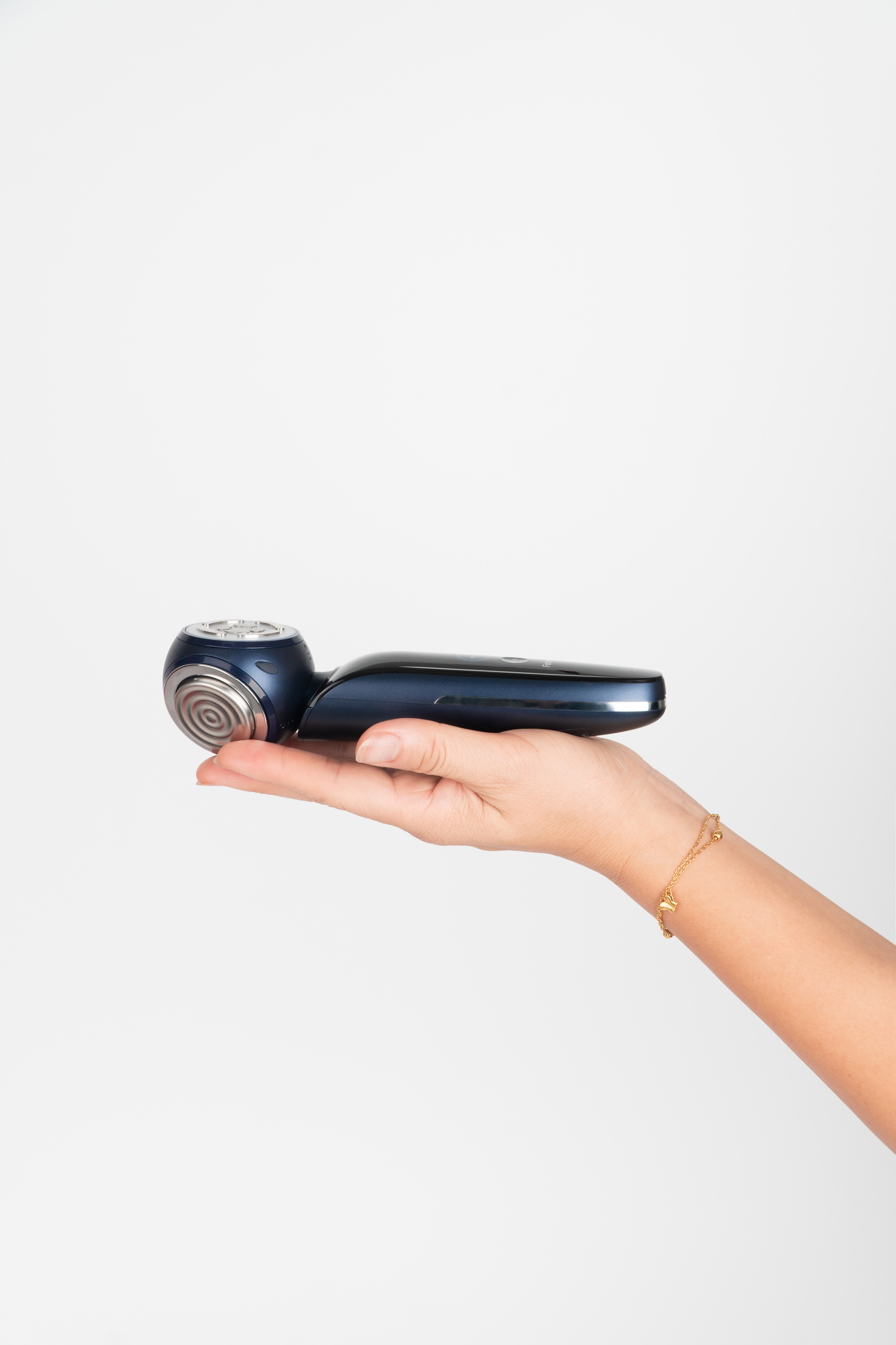 London Design Awards Winner - Fetrex beauty device