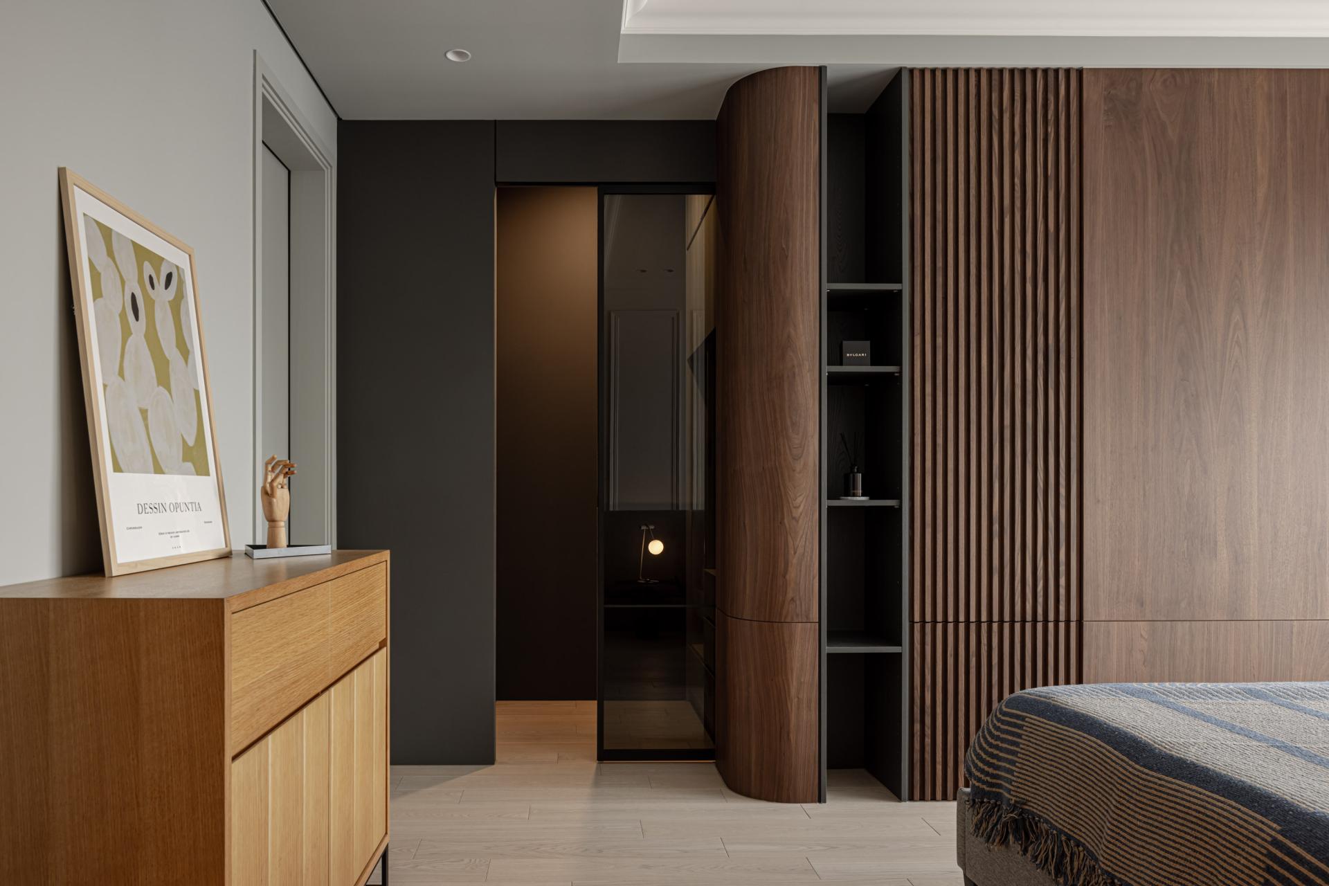 London Design Awards Winner - A combination of modern and classical styles