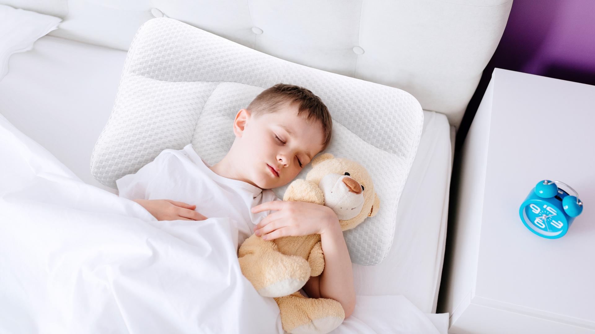 London Design Awards Winner - HOAG Kids Spine Relief Pillow