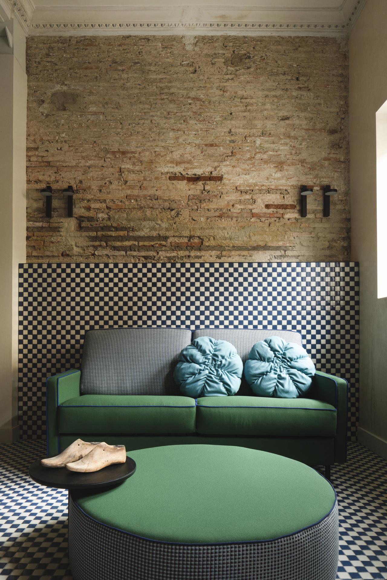 London Design Awards Winner - Casa Cabanyal