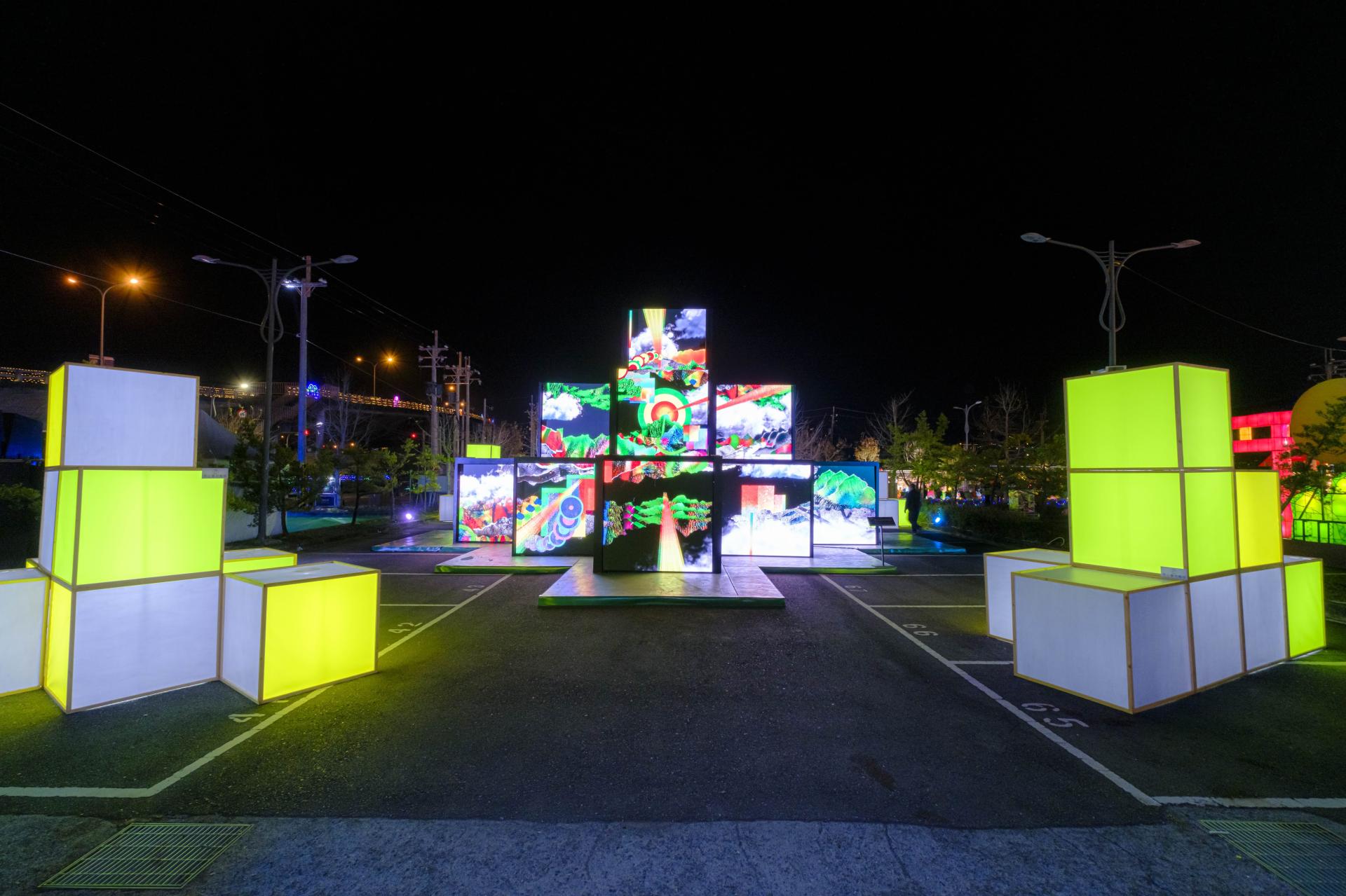 London Design Awards Winner - Welcoming Illumination