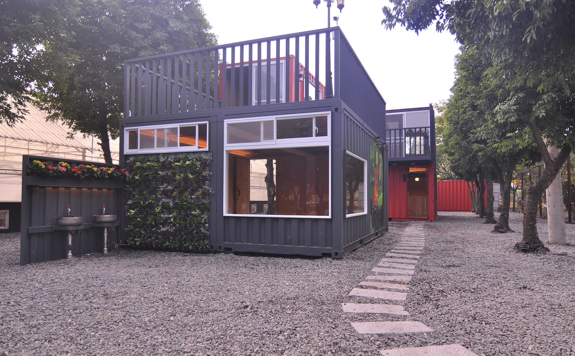 London Design Awards Winner - Corner of Symbiosis