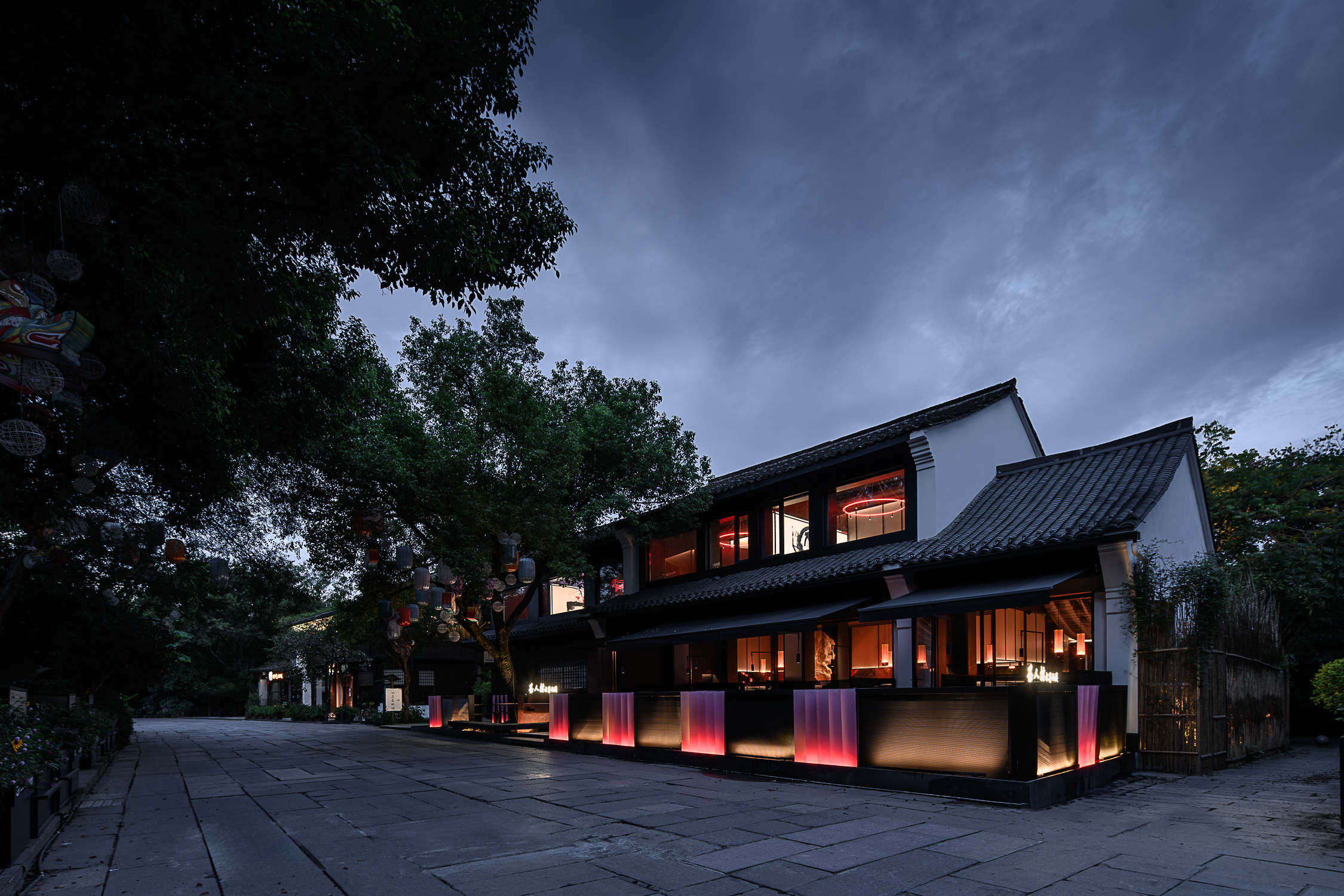 London Design Awards Winner - Charen Village · Ink ·West Lake